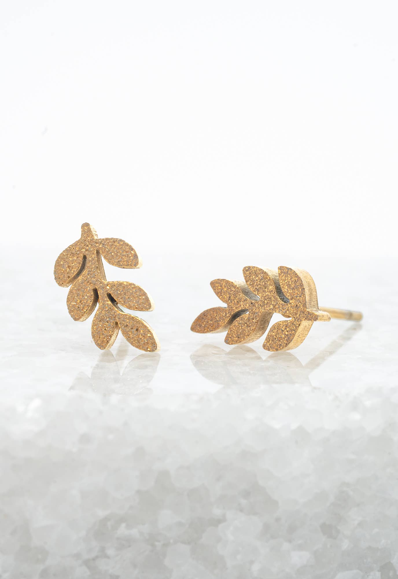 Frosted Rowen Stud Earrings