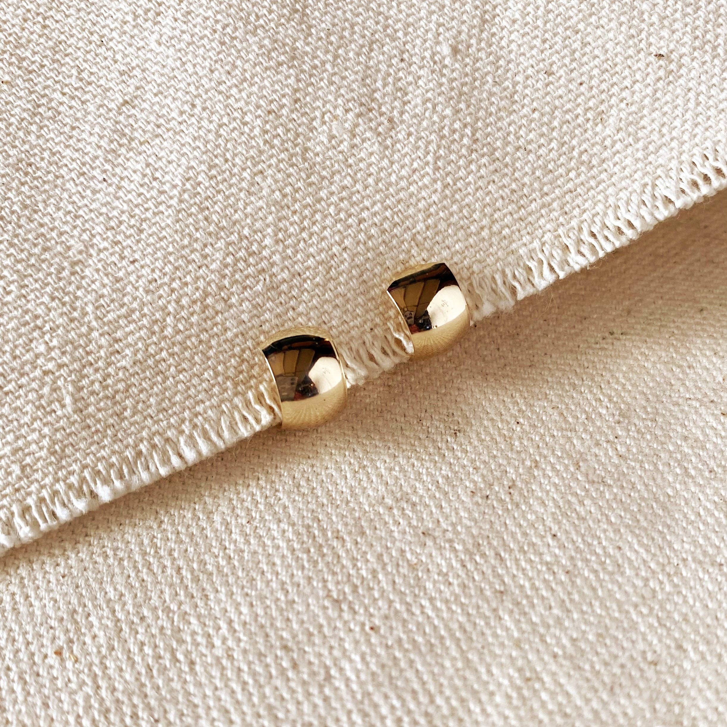 Half Open Stud Earrings