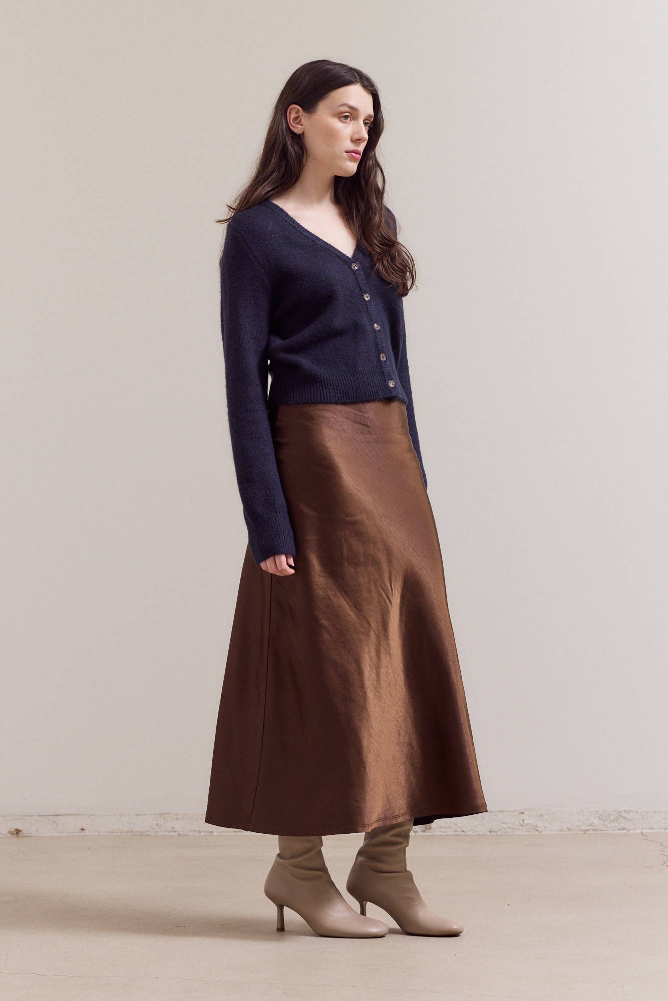 V-NECK SWEATER CARDIGAN