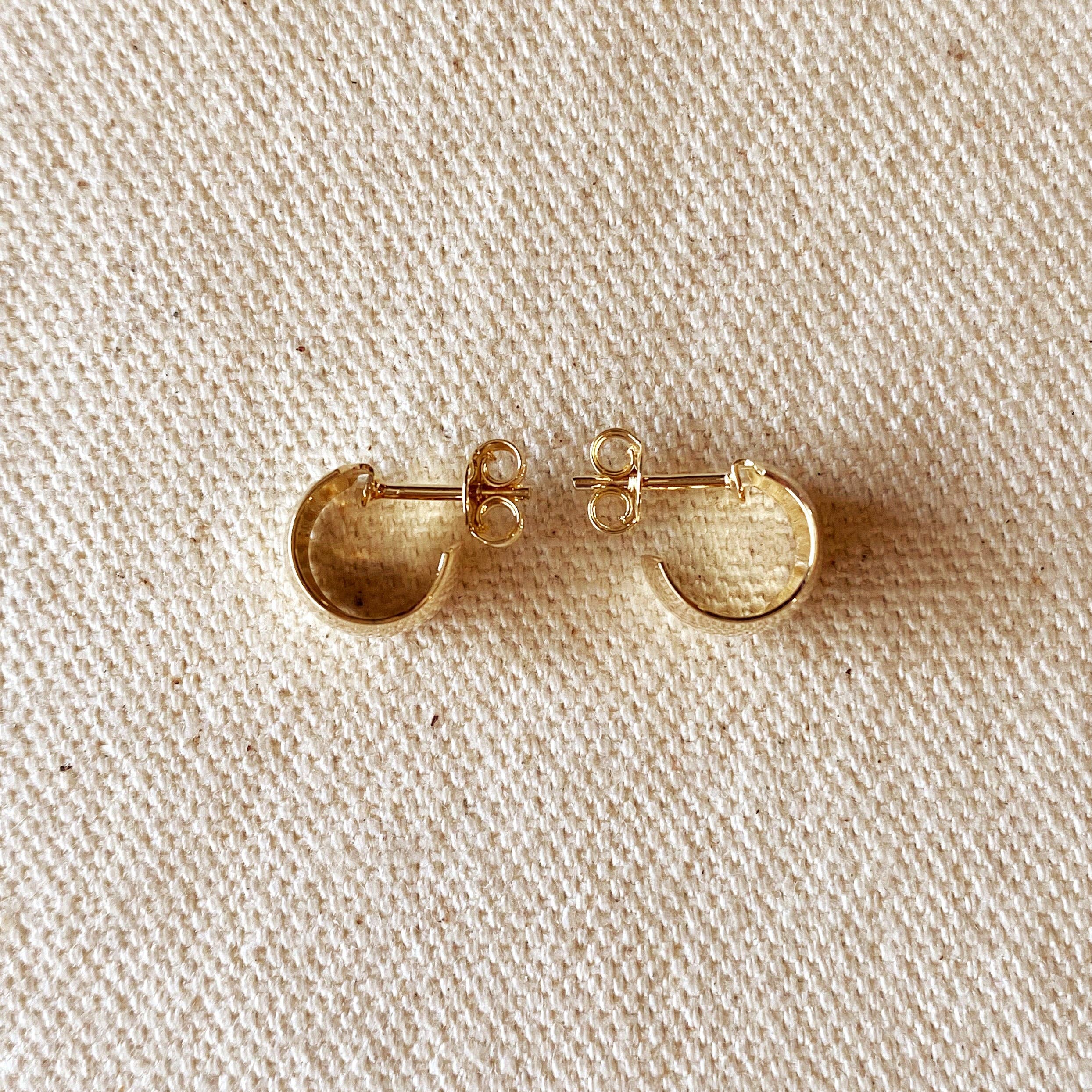 Half Open Stud Earrings