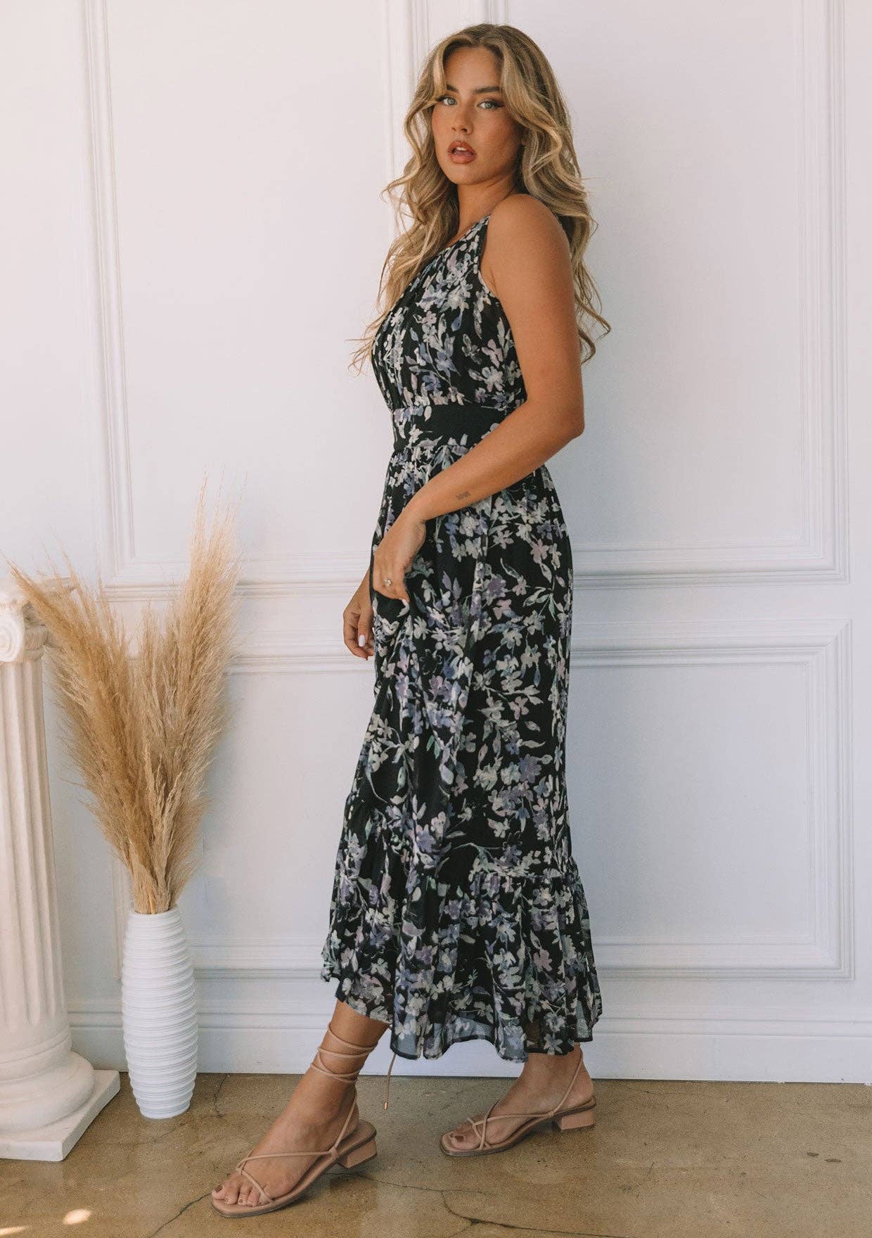 Floral Sleeveless Round Neck Open Back Maxi Dress
