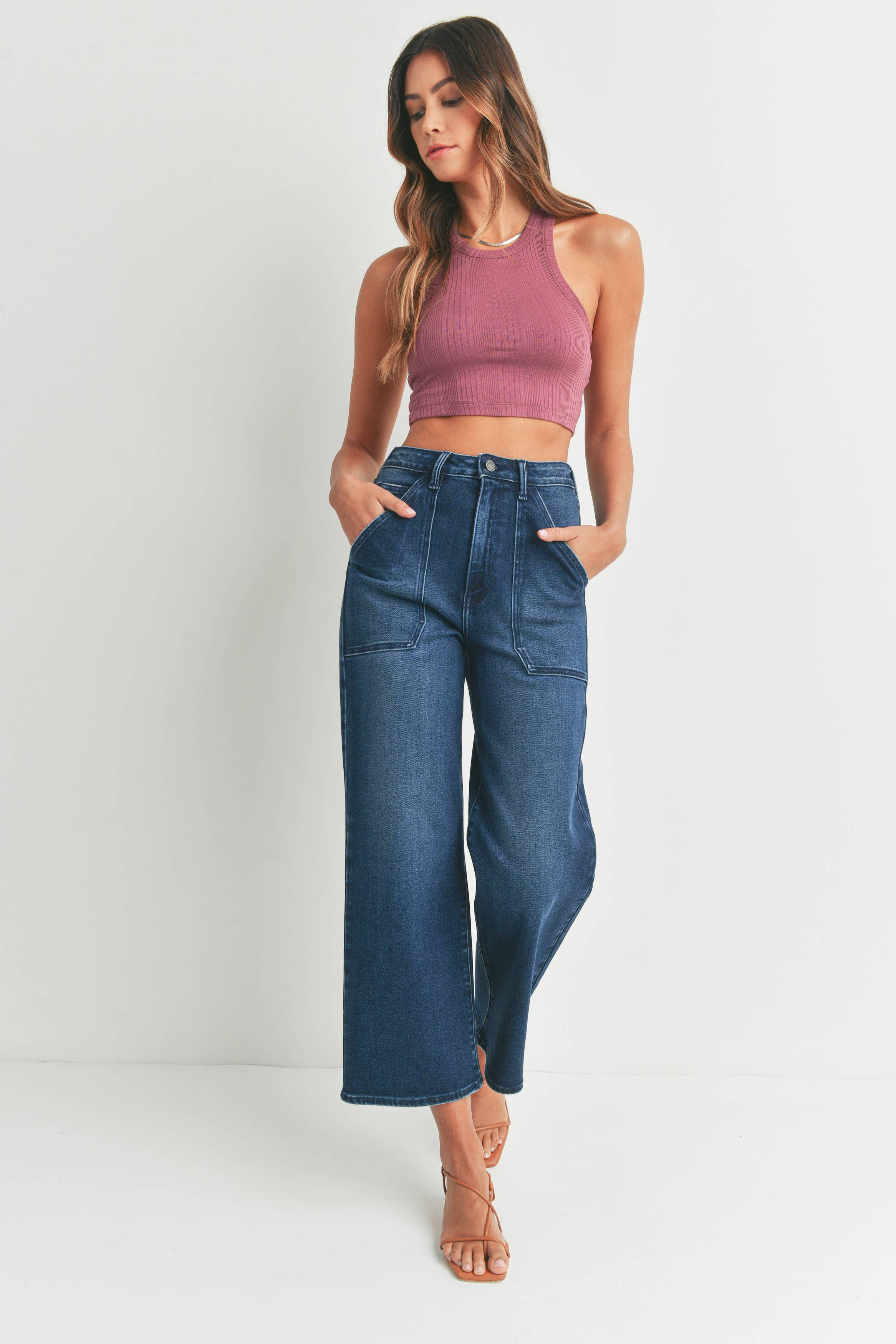 Cargo Pocket Wide Leg Jeans