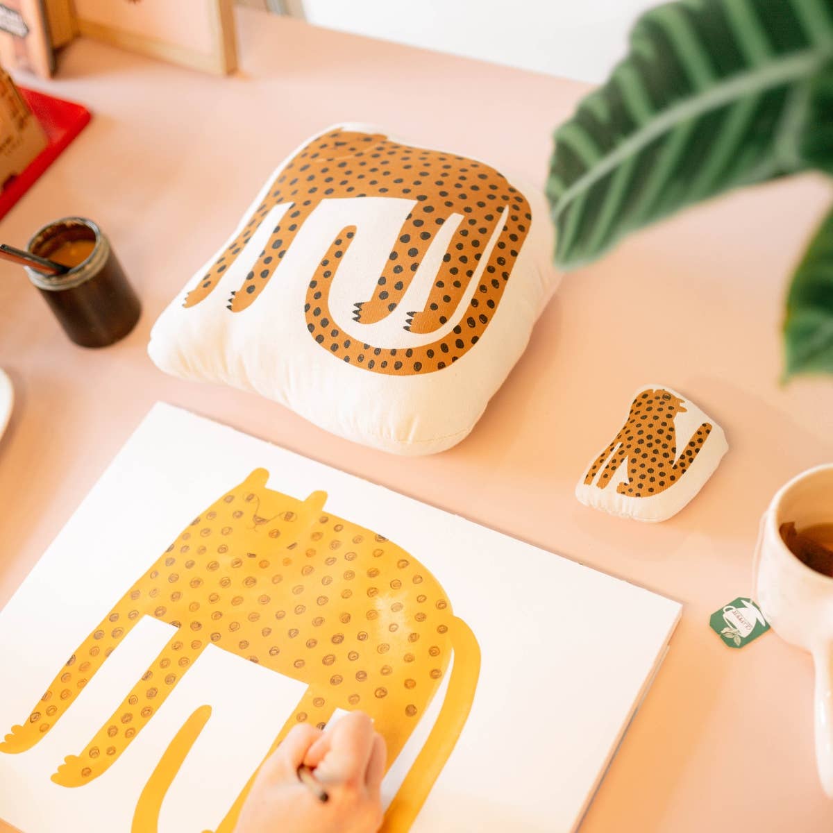 Mama Cheetah and Cub Canvas Pillow Set