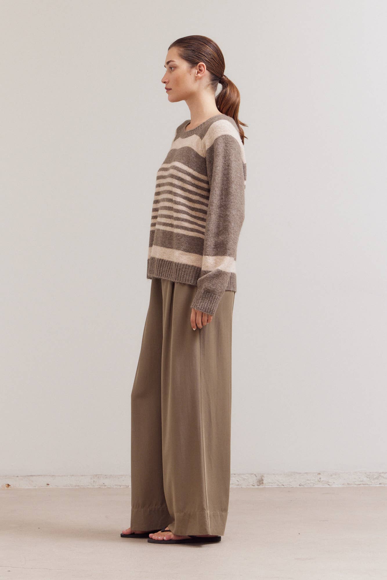 THICK THIN STRIPE SWEATER