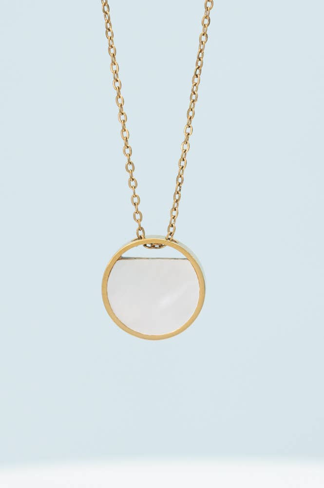 Iris Mother-of-Pearl Necklace