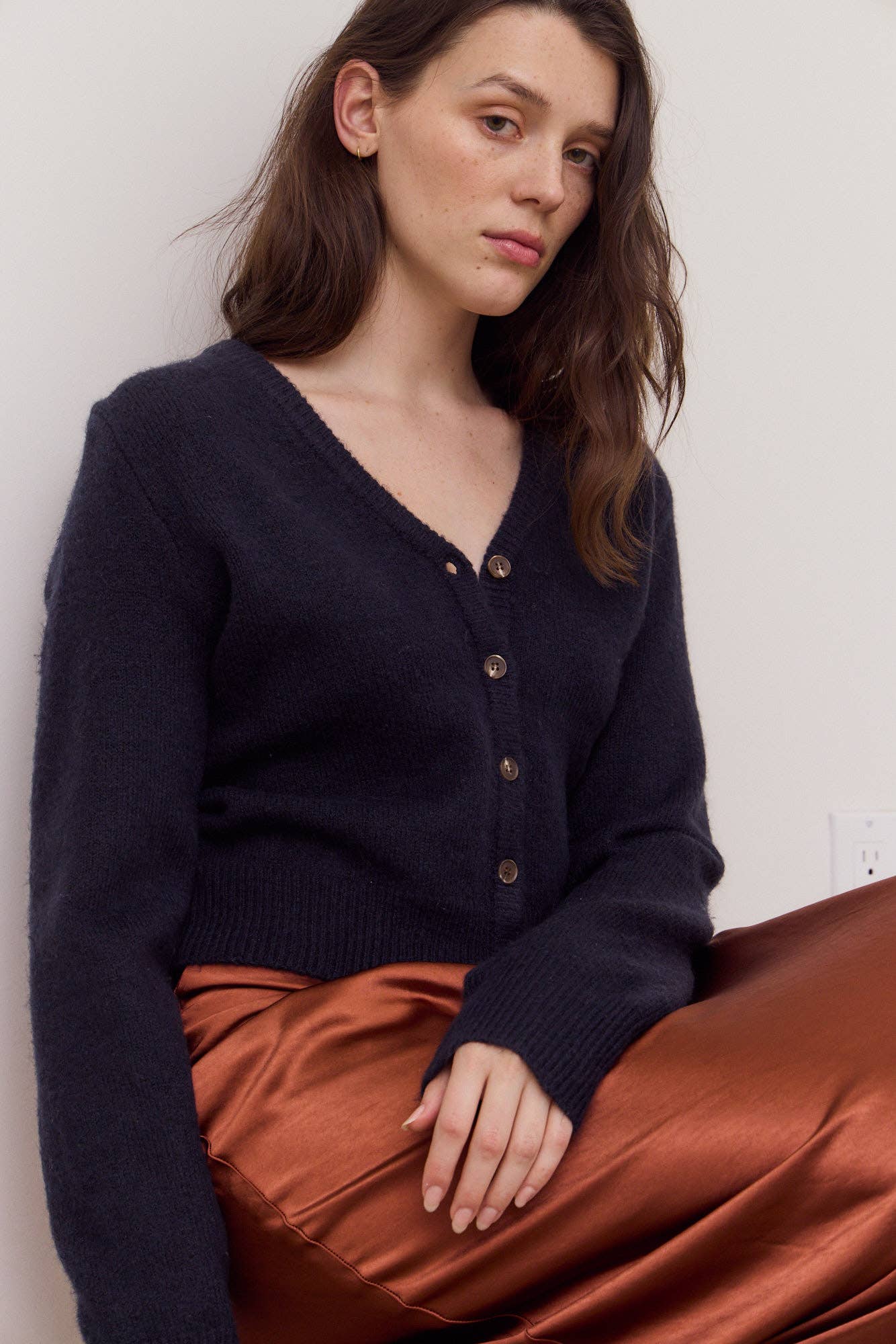 V-NECK SWEATER CARDIGAN