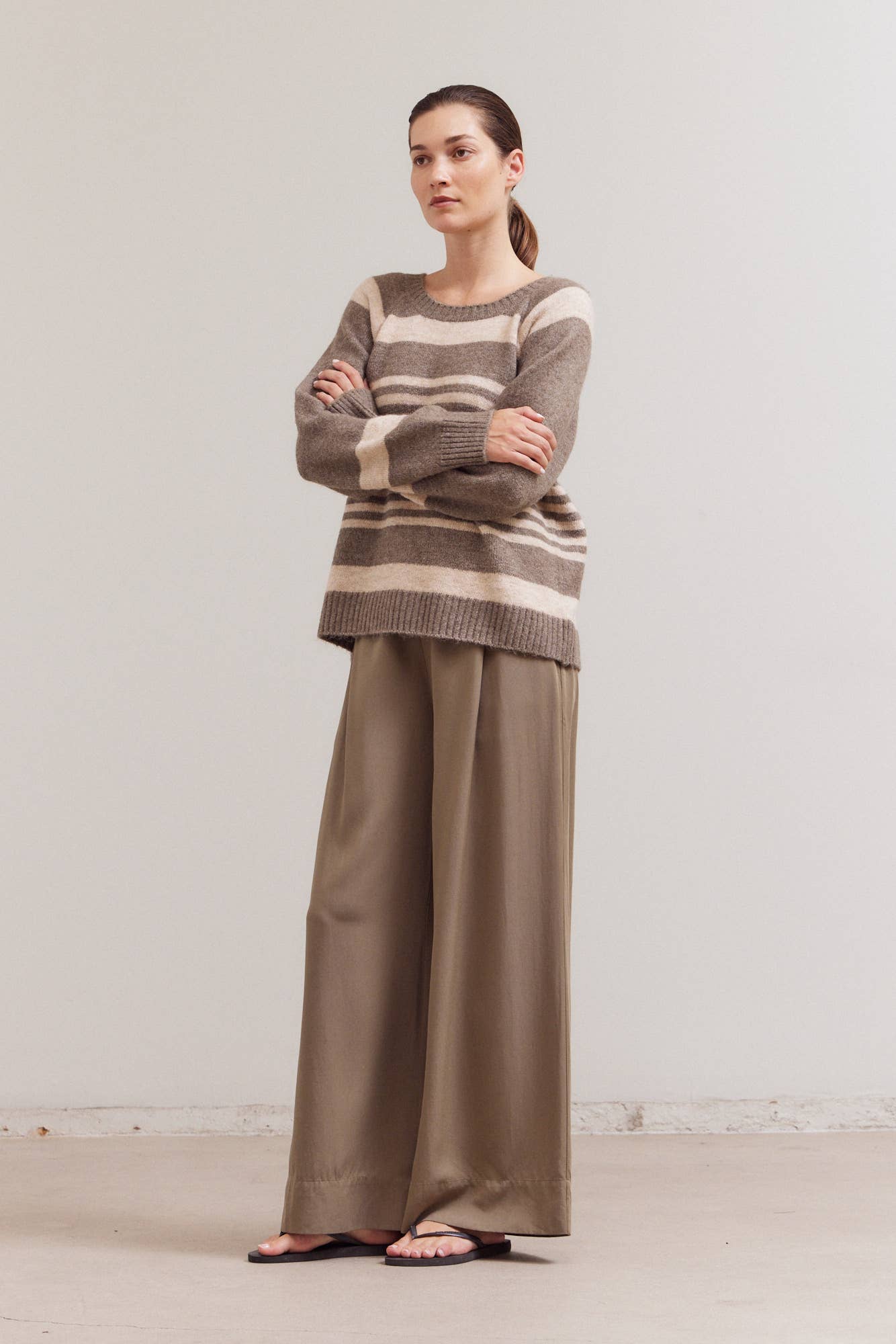 THICK THIN STRIPE SWEATER