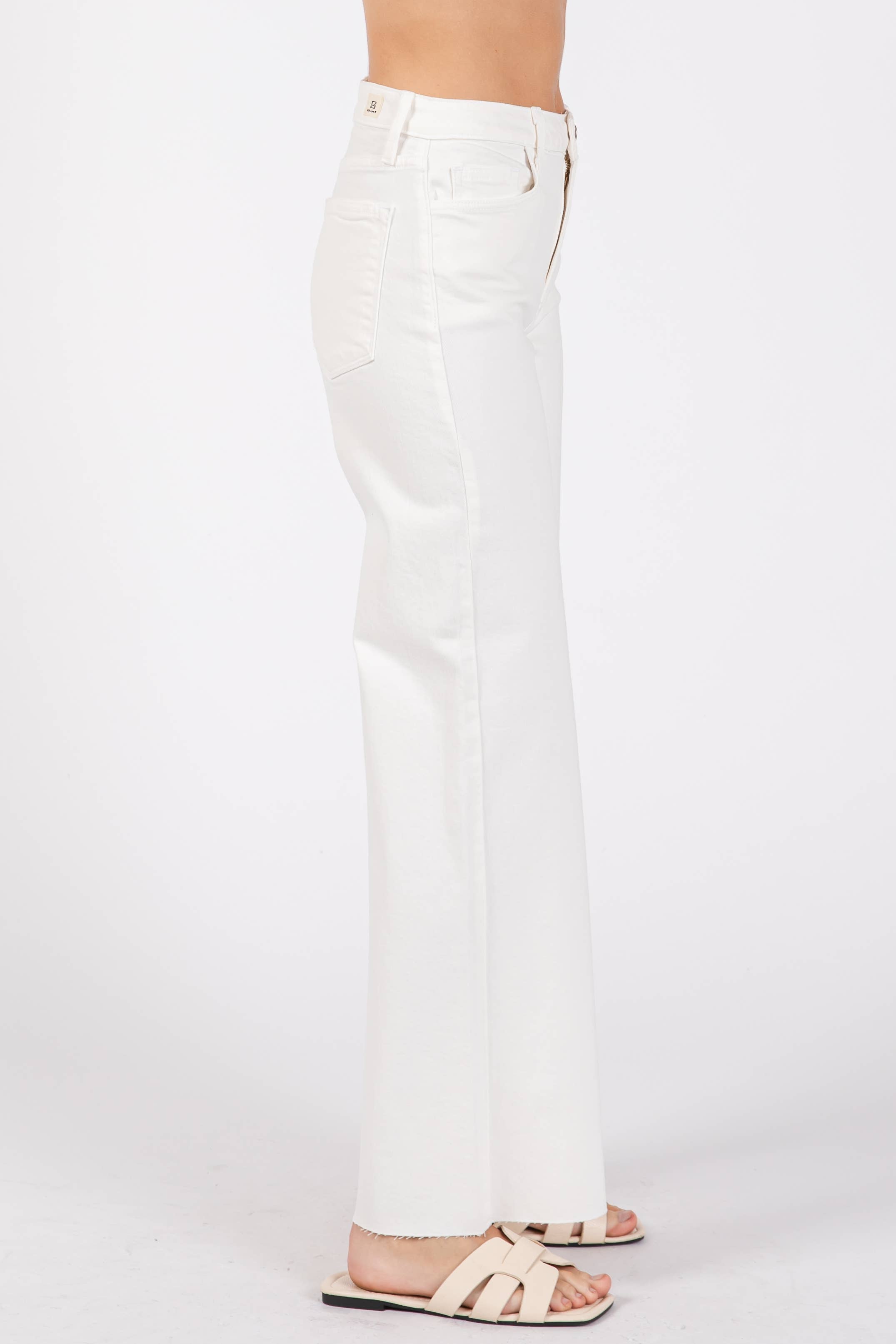 Paola A-Line Scissor Cut Wide Jeans - White