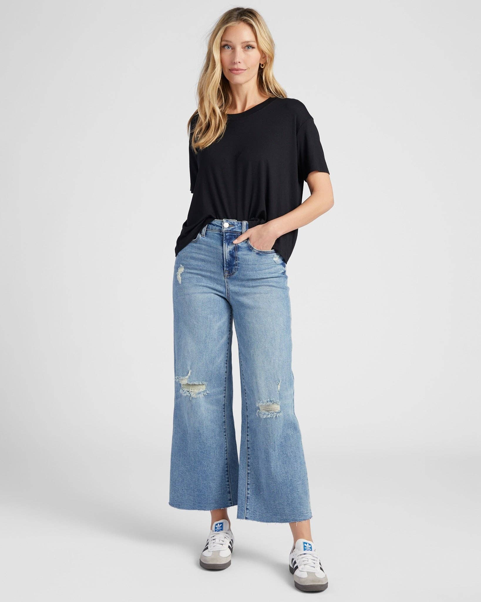 Joni Wide Leg Distressed Jeans