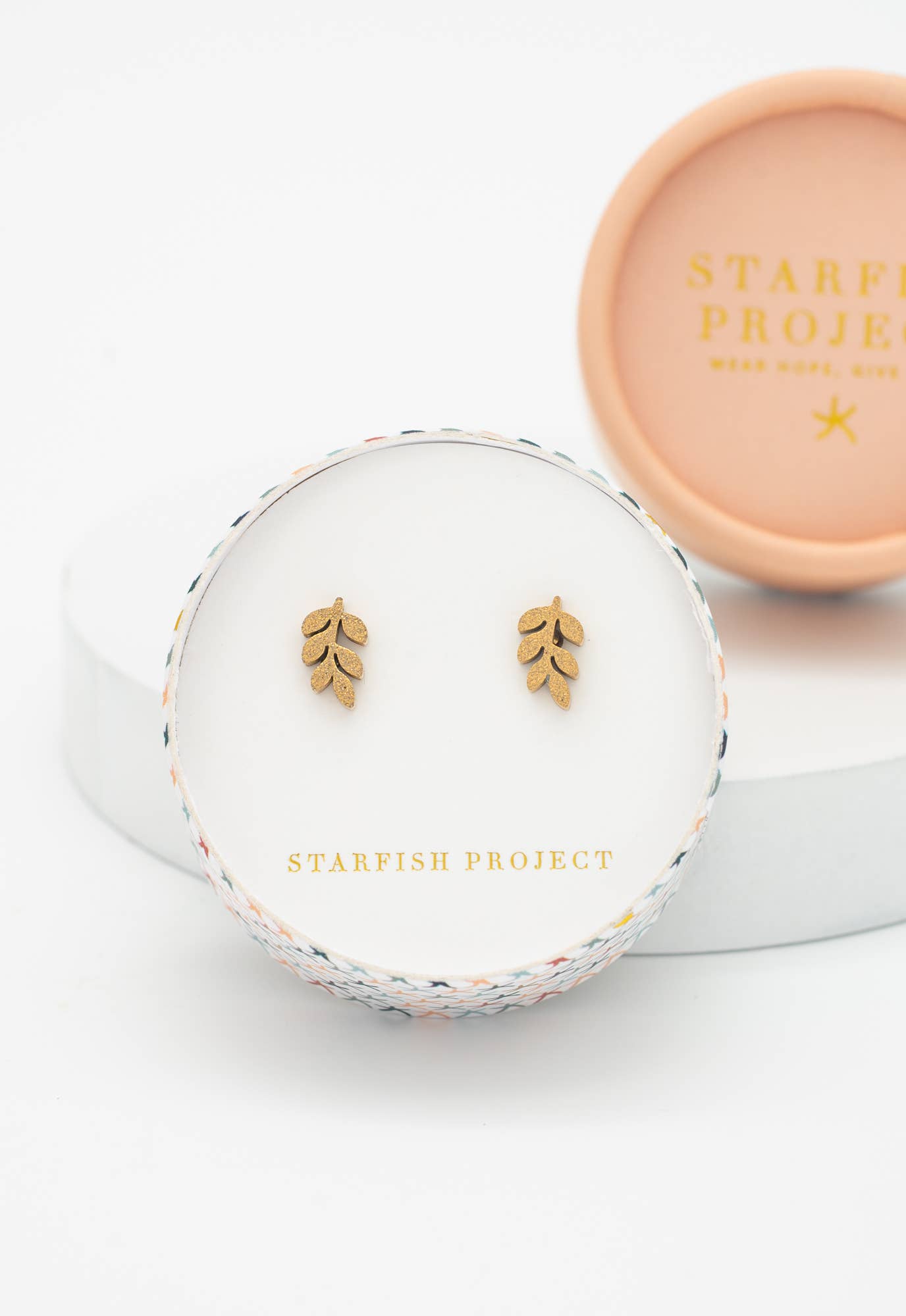 Frosted Rowen Stud Earrings