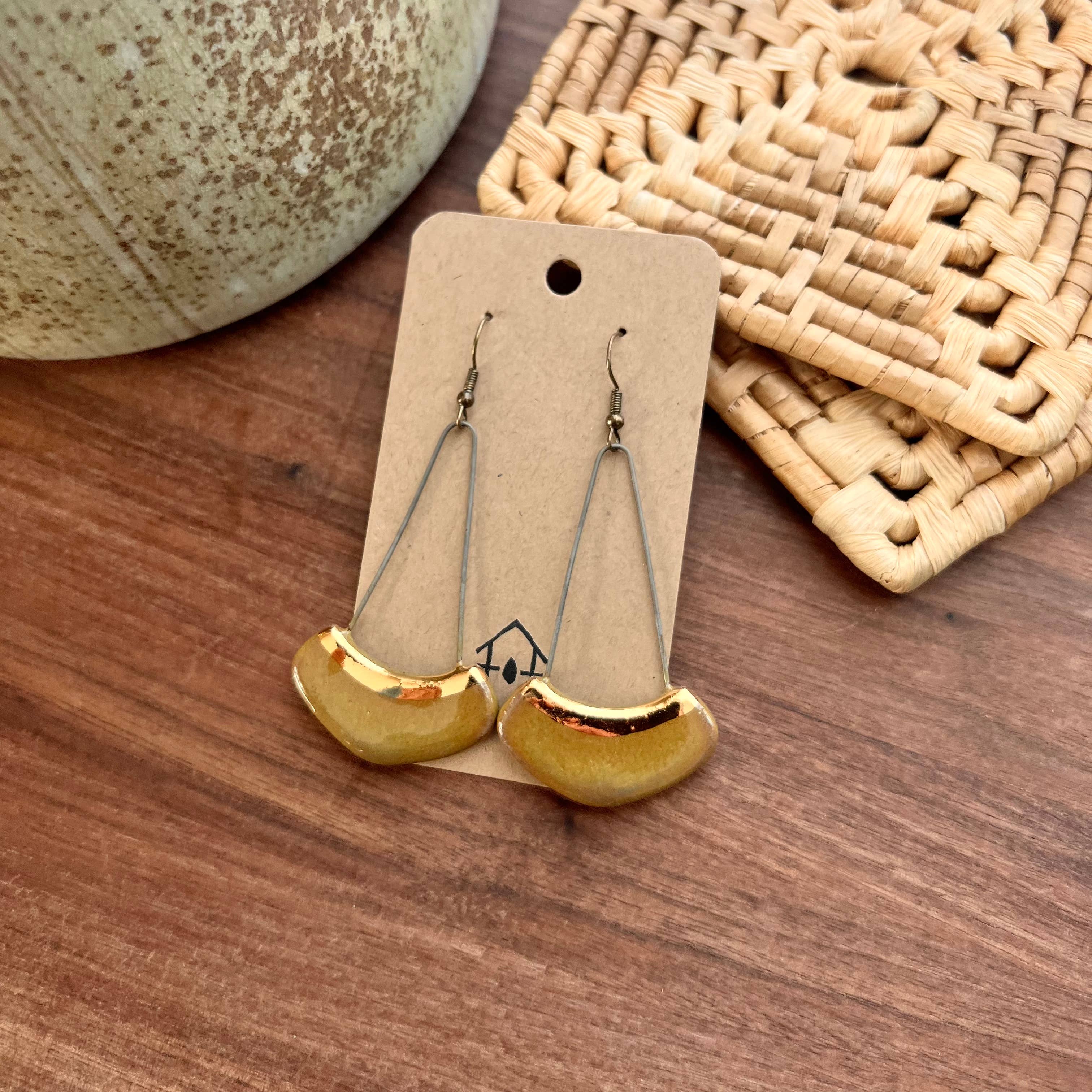 Olive Gold Lined Collar Earrings