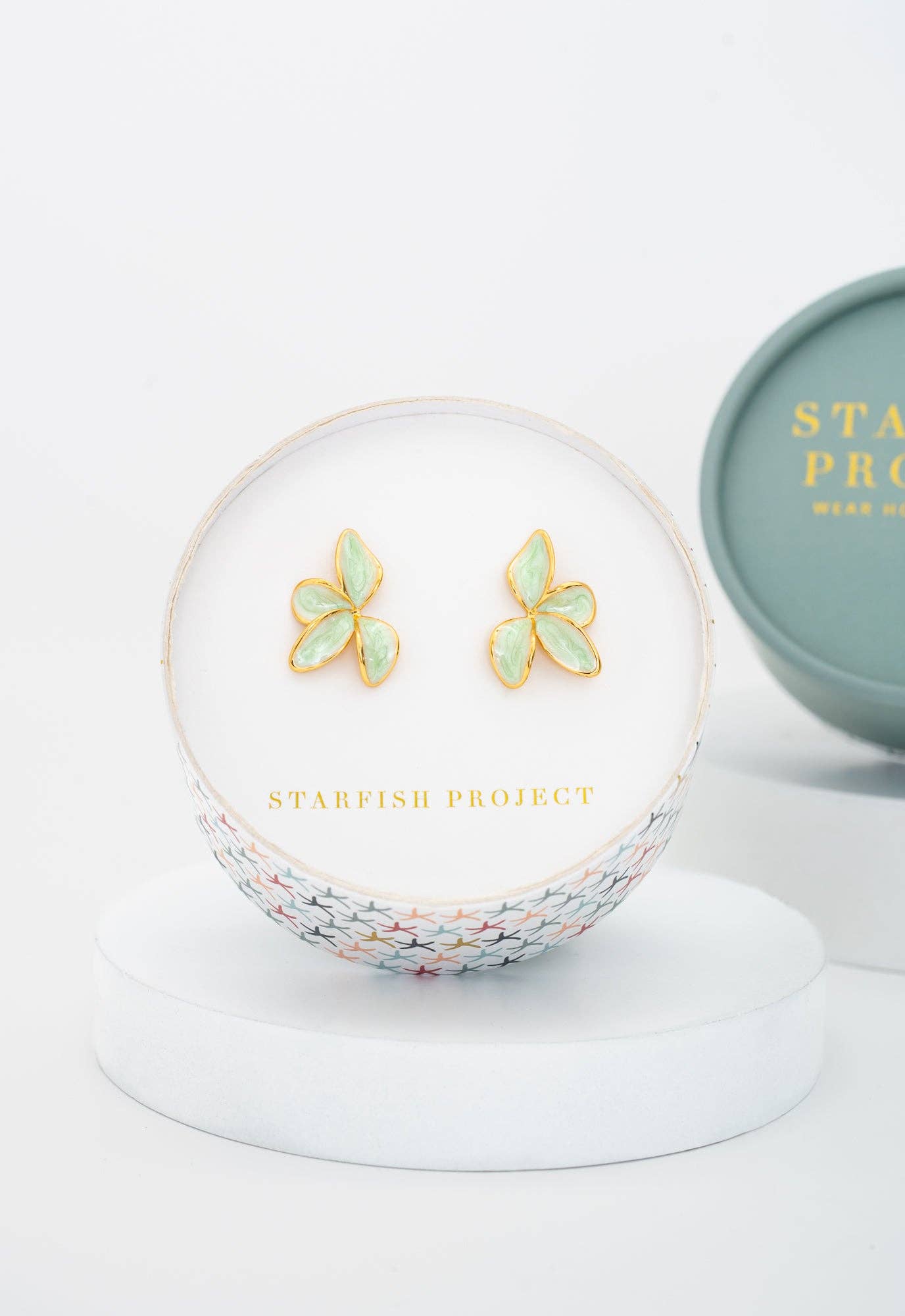 Poised Petal Earrings in Mint