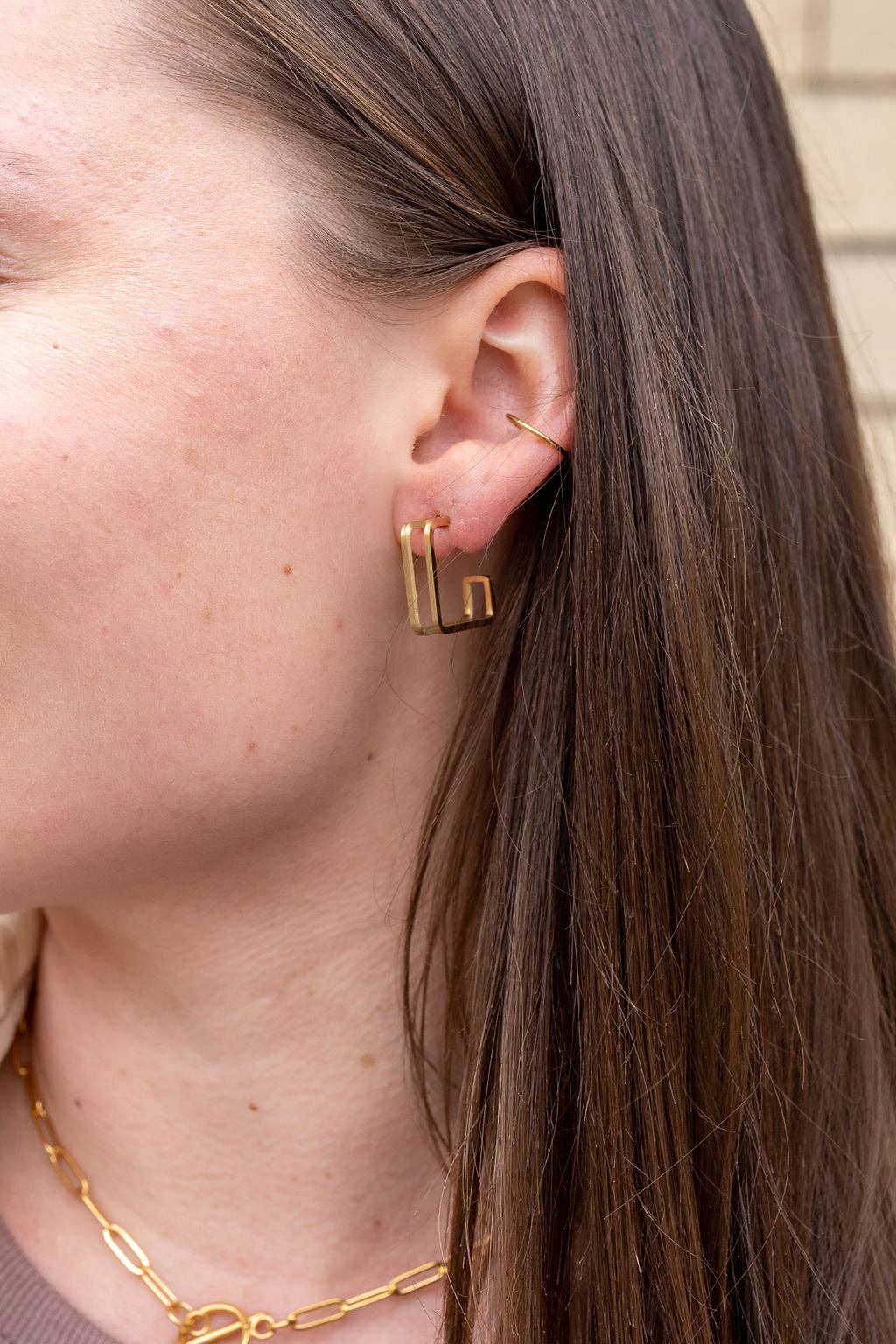 Luxe Gold Kamora Hoop Earrings