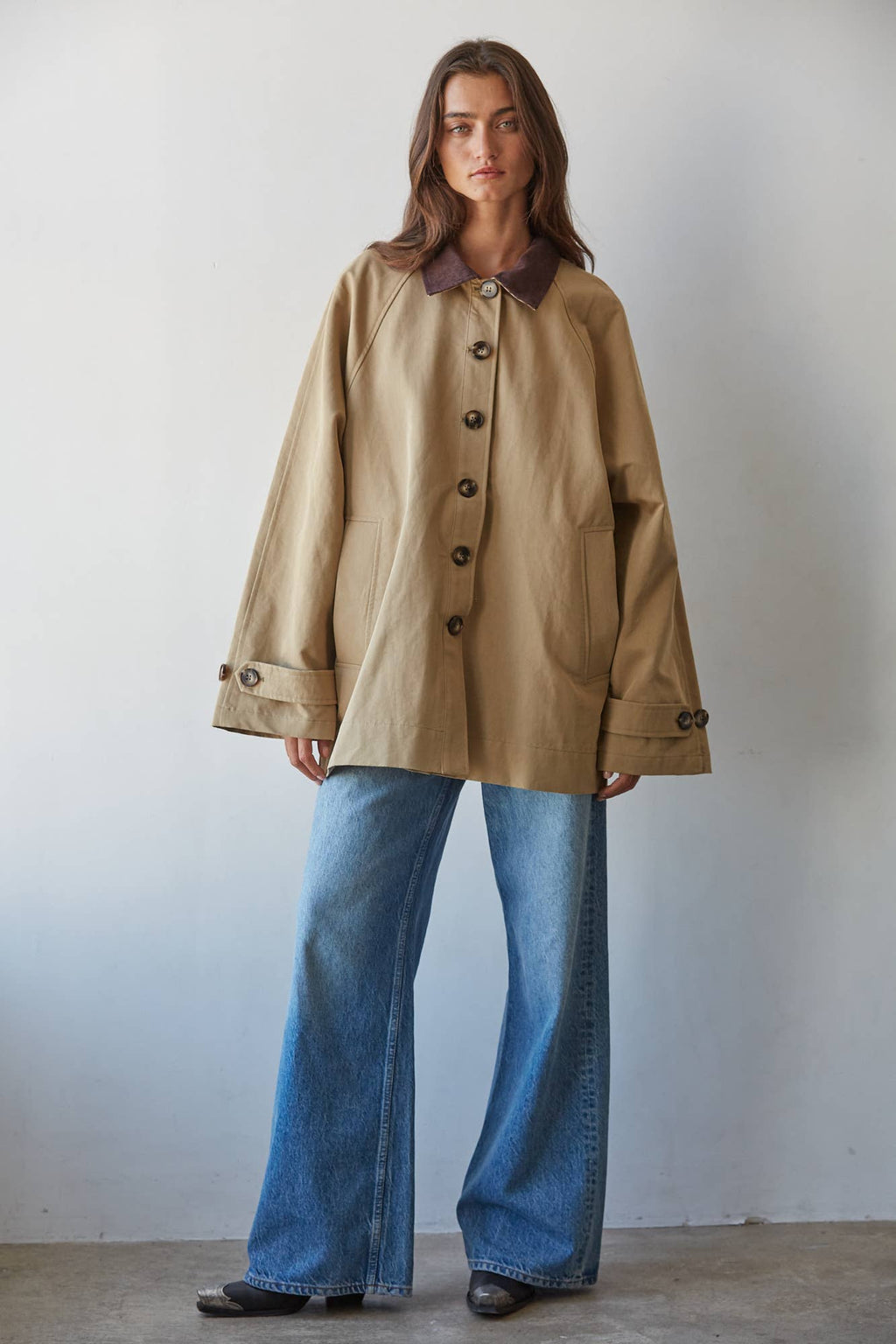 Woven Cotton Collar Neck Button Down Jacket