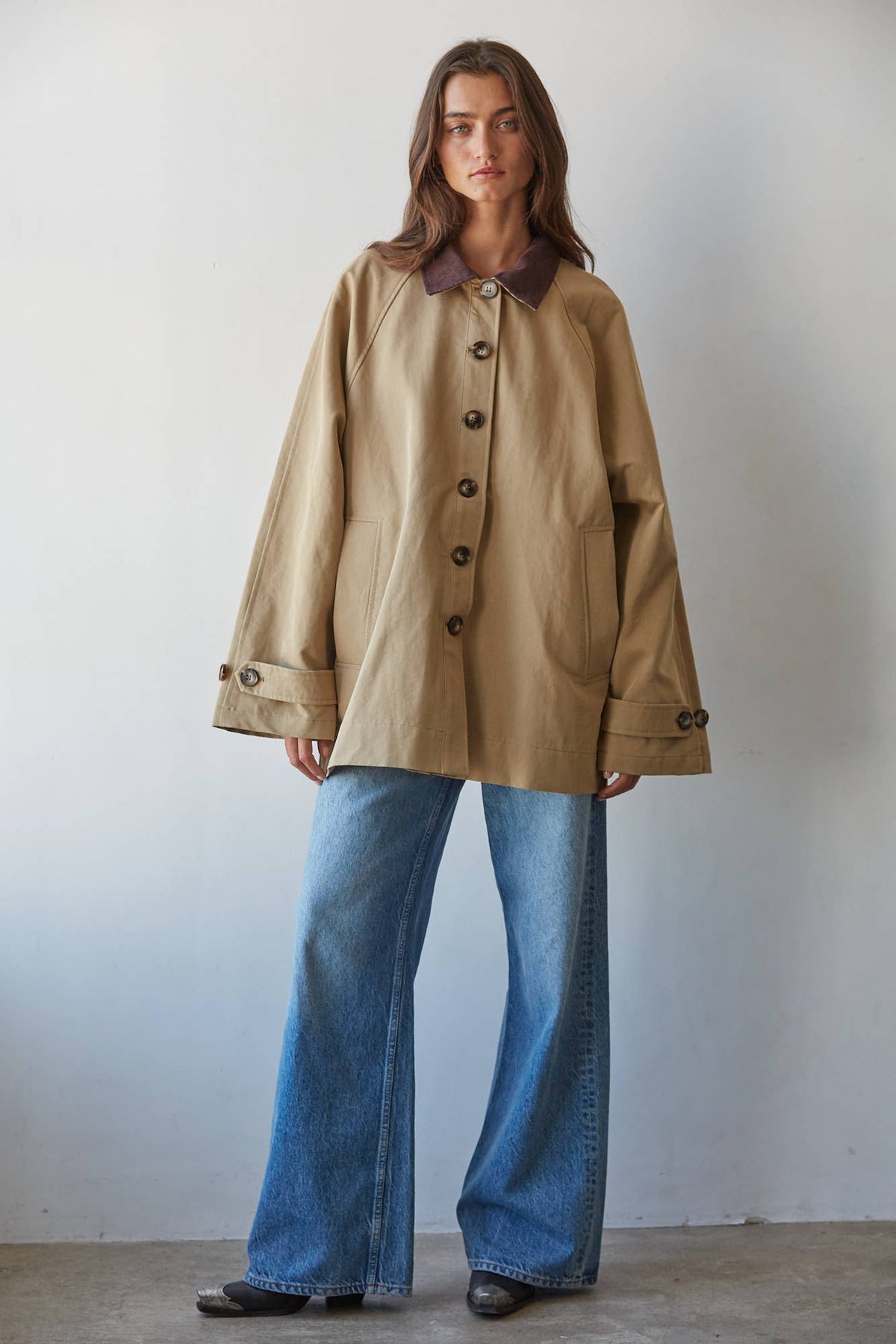 Woven Cotton Collar Neck Button Down Jacket