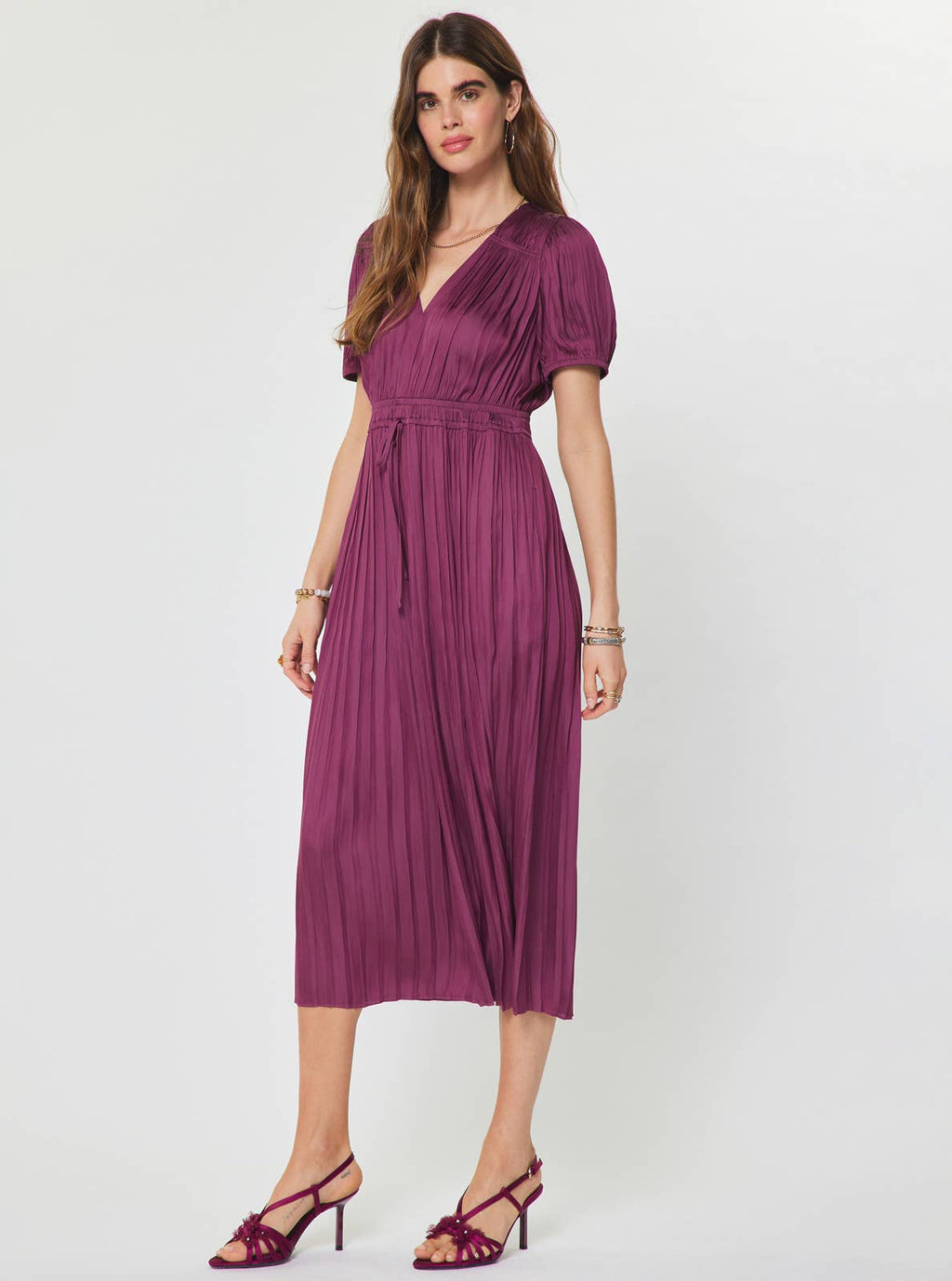 Pleated V-neck Short Sleeve Midi Dress