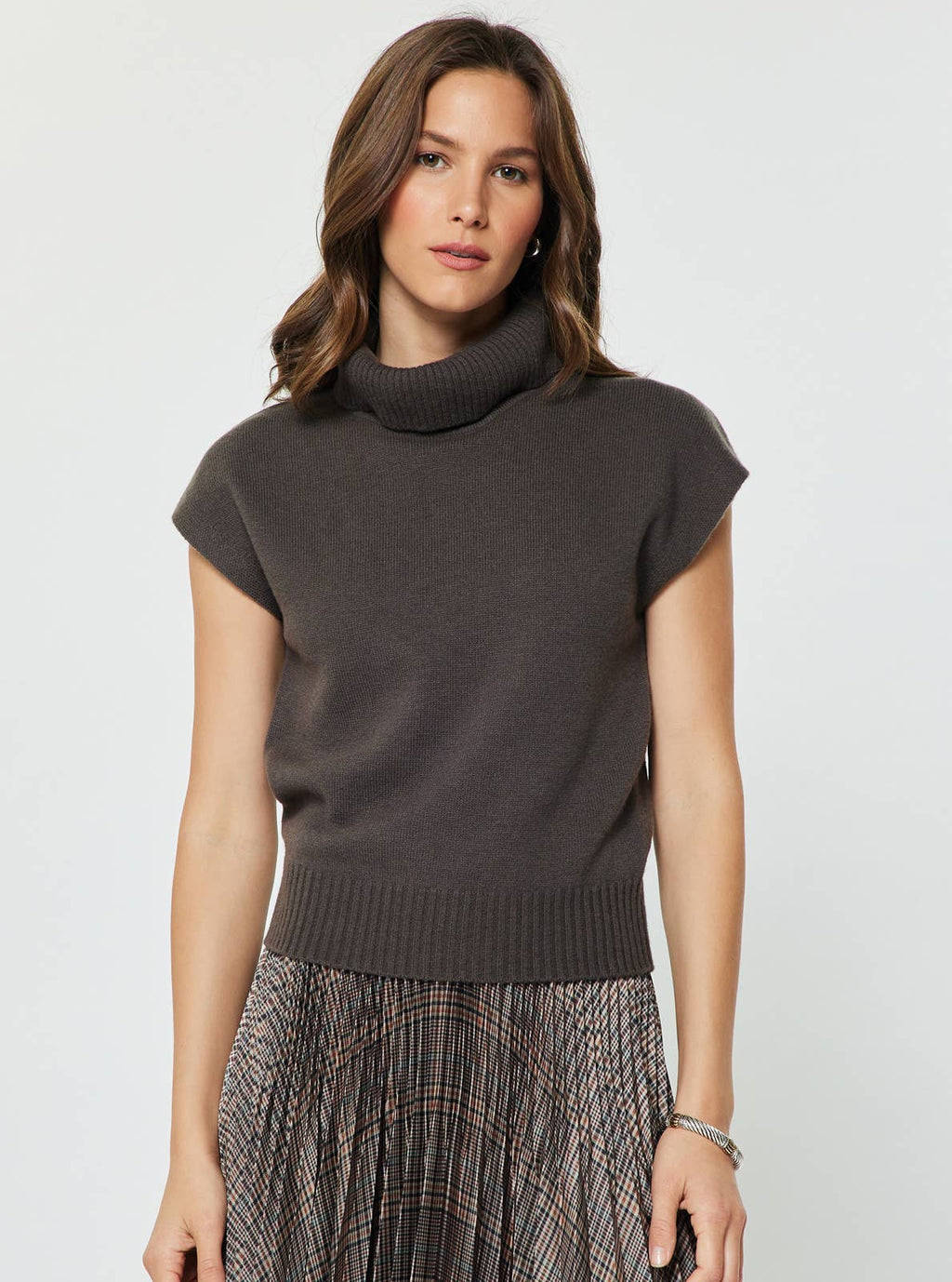 Turtleneck Short Sleeve Knit Sweater
