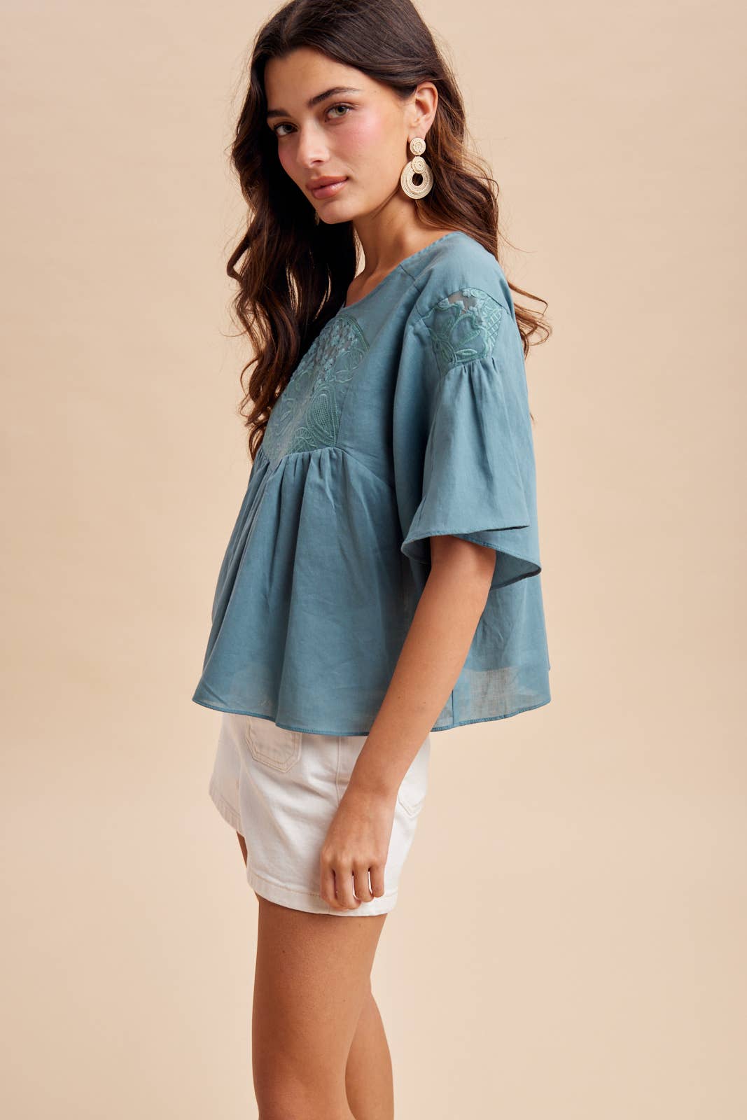 COTTON EMBROIDERED FLUTTER SLEEVE TOP