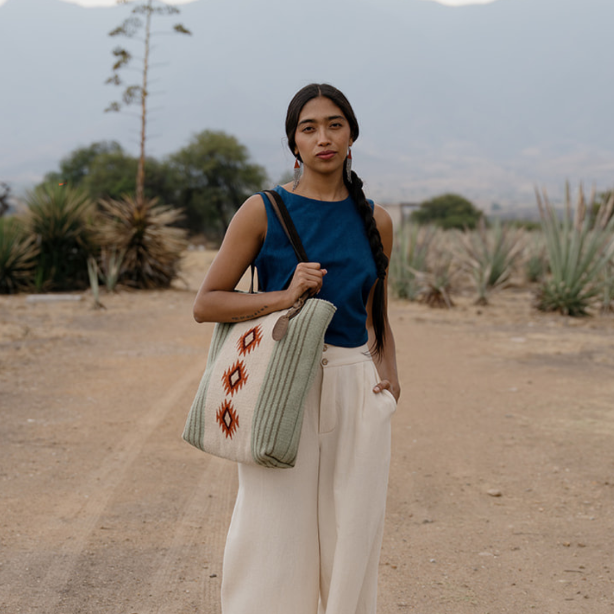 Primavera Wool Bucket Tote