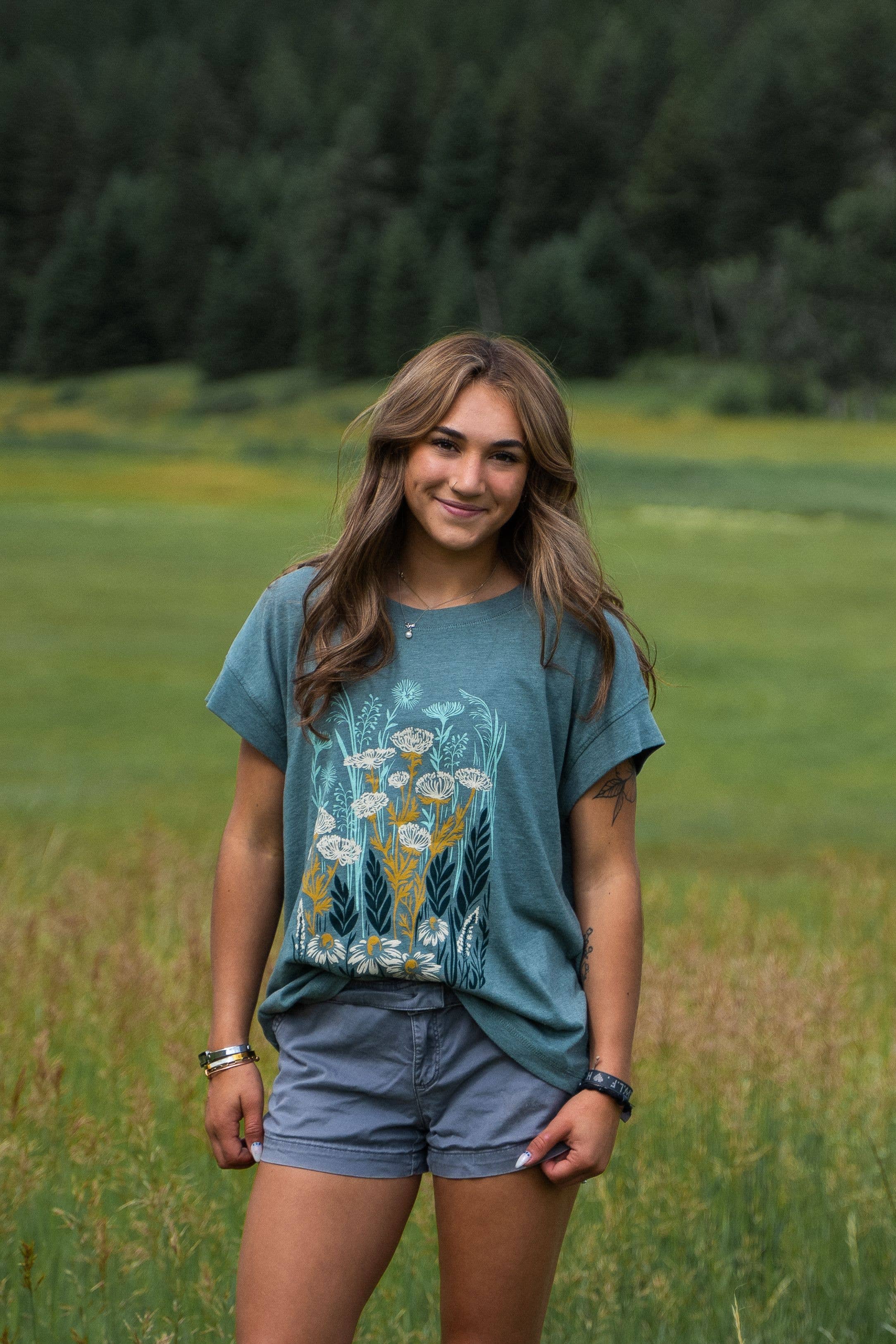 Wild Field Tee -Washed Basil