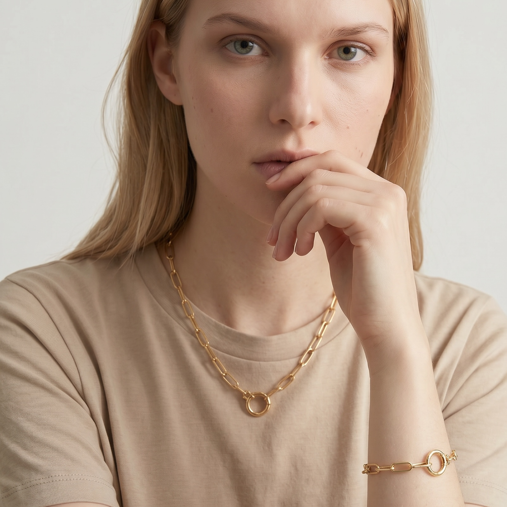 Paperclip Chain With Round Clicker Clasp Necklace