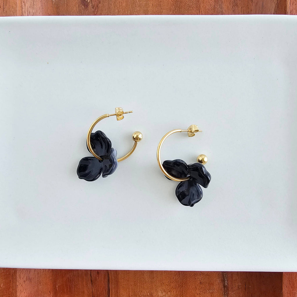 Magnolia Hoops - Black
