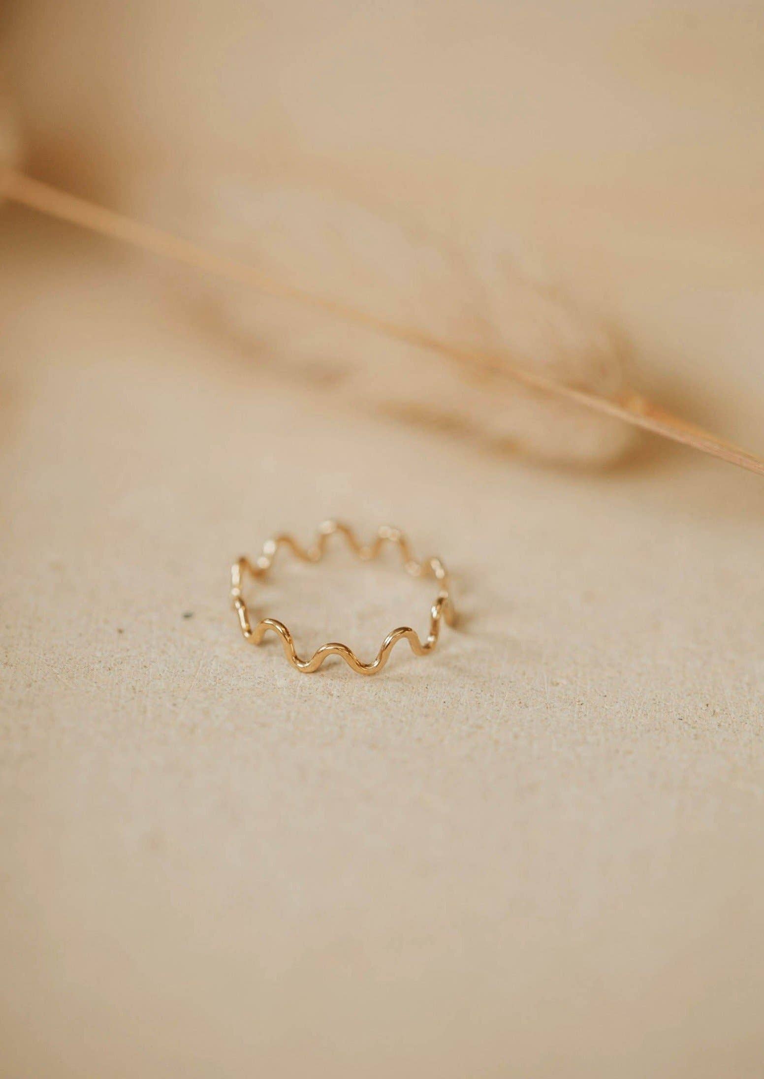 Squiggle Ring