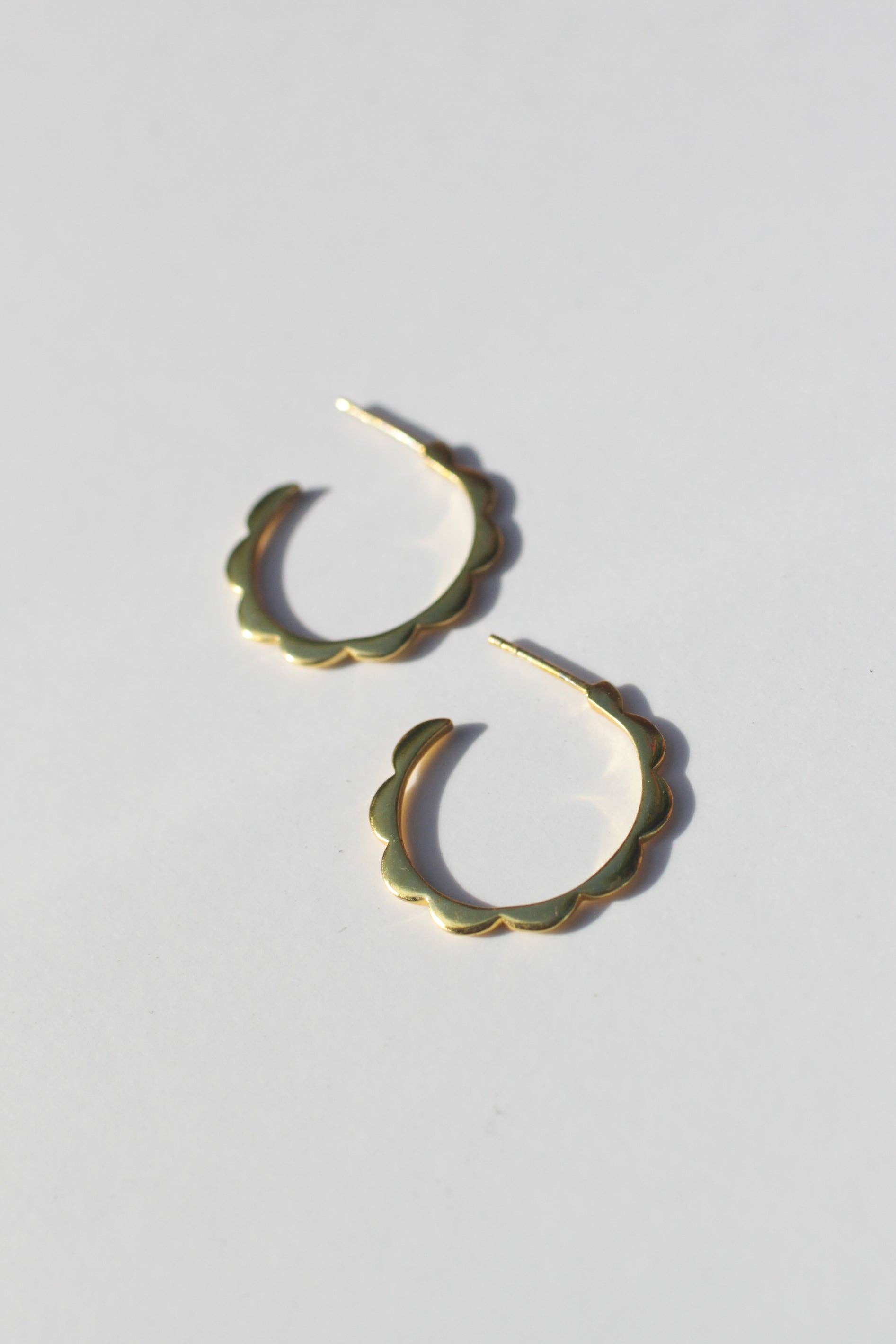 Luxe Gold Scalloped Hoop Earrings