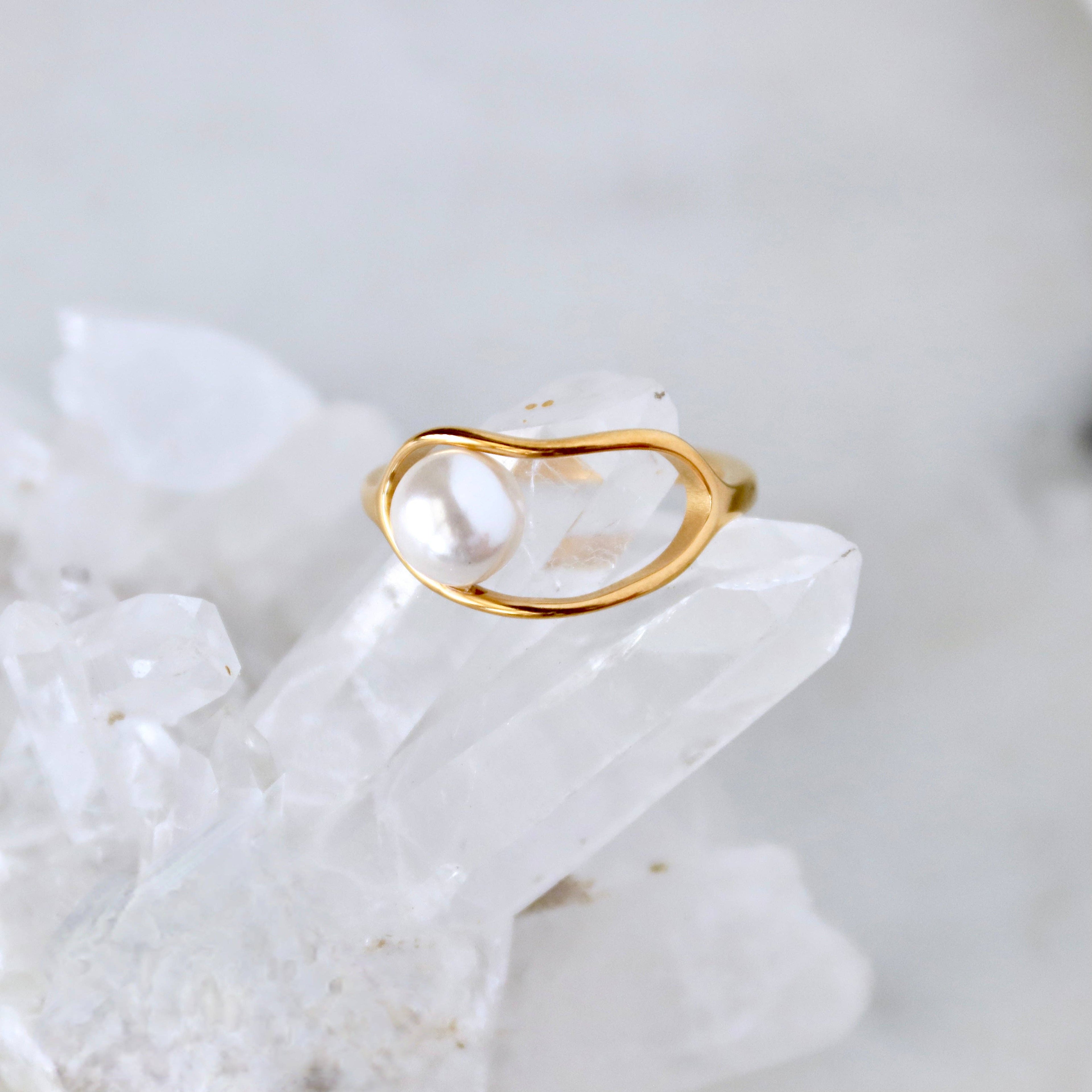Floating Pearl Ring - Waterproof
