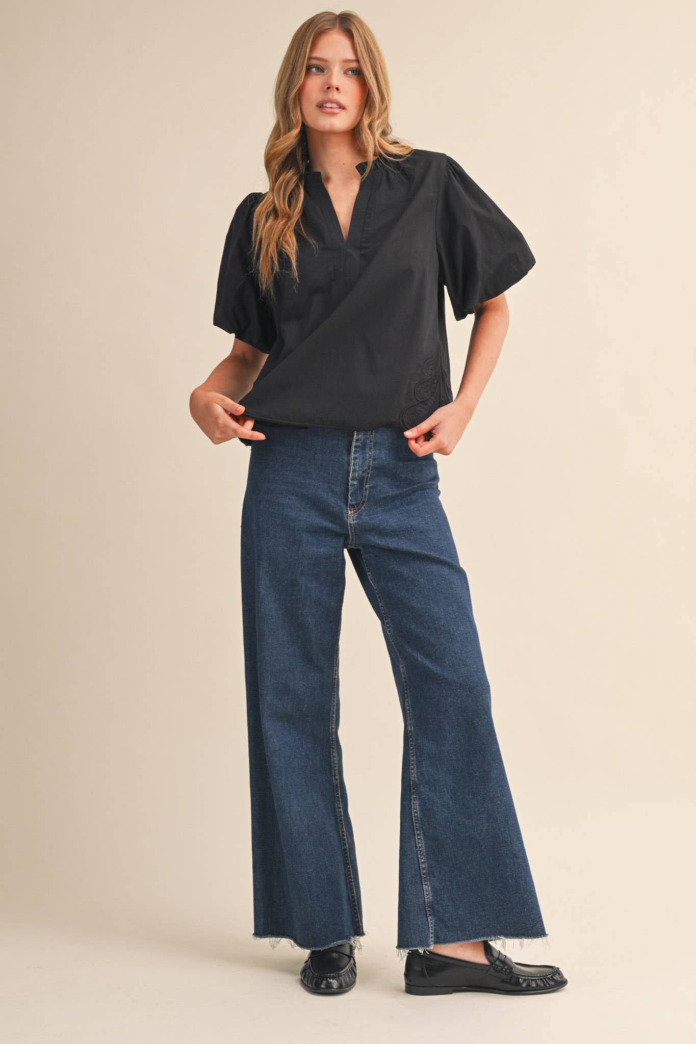 Bubble Sleeve Top With Side Embroidery