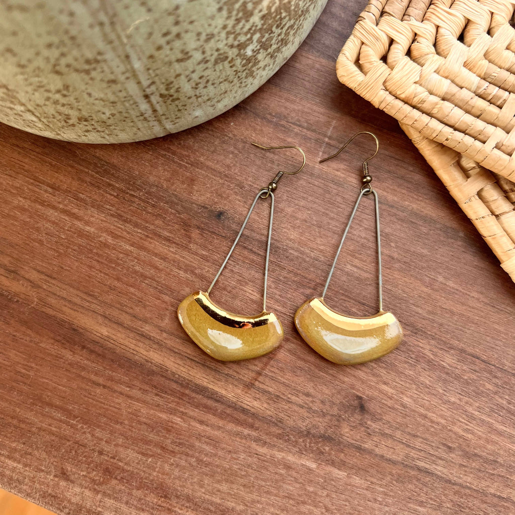 Olive Gold Lined Collar Earrings