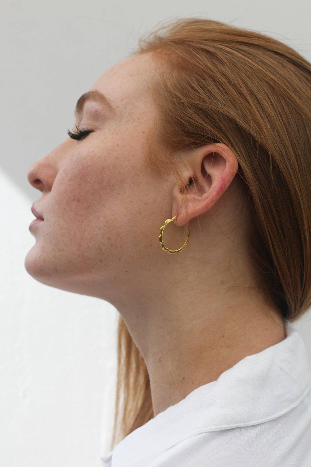 Luxe Gold Scalloped Hoop Earrings