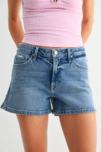 Stretch Short w/ Hidden Slit  -MEDIUM DENIM