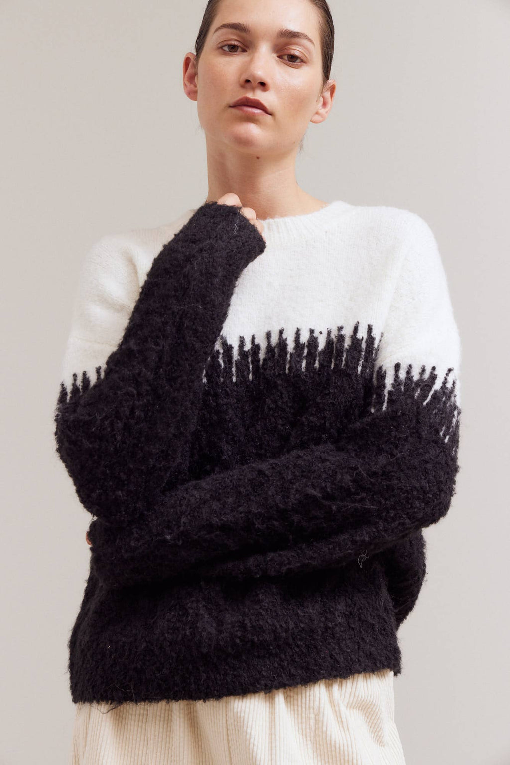 YARN MIXED BLOCK SWEATER TOP