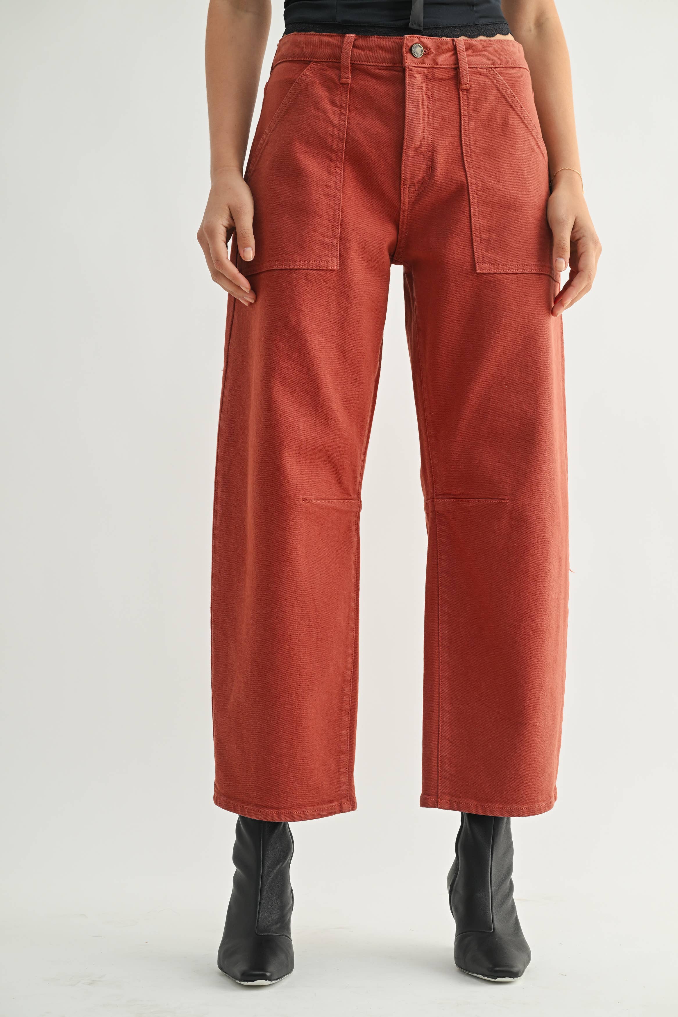 Utility Seamed Barrel Jeans