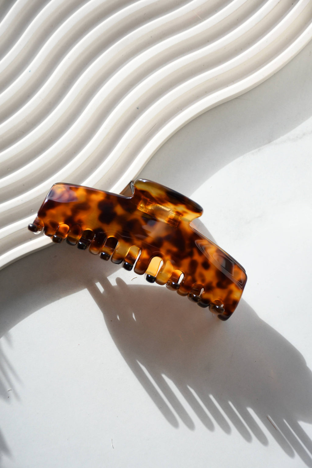 Rectangle Acetate Hair Claw in Classic