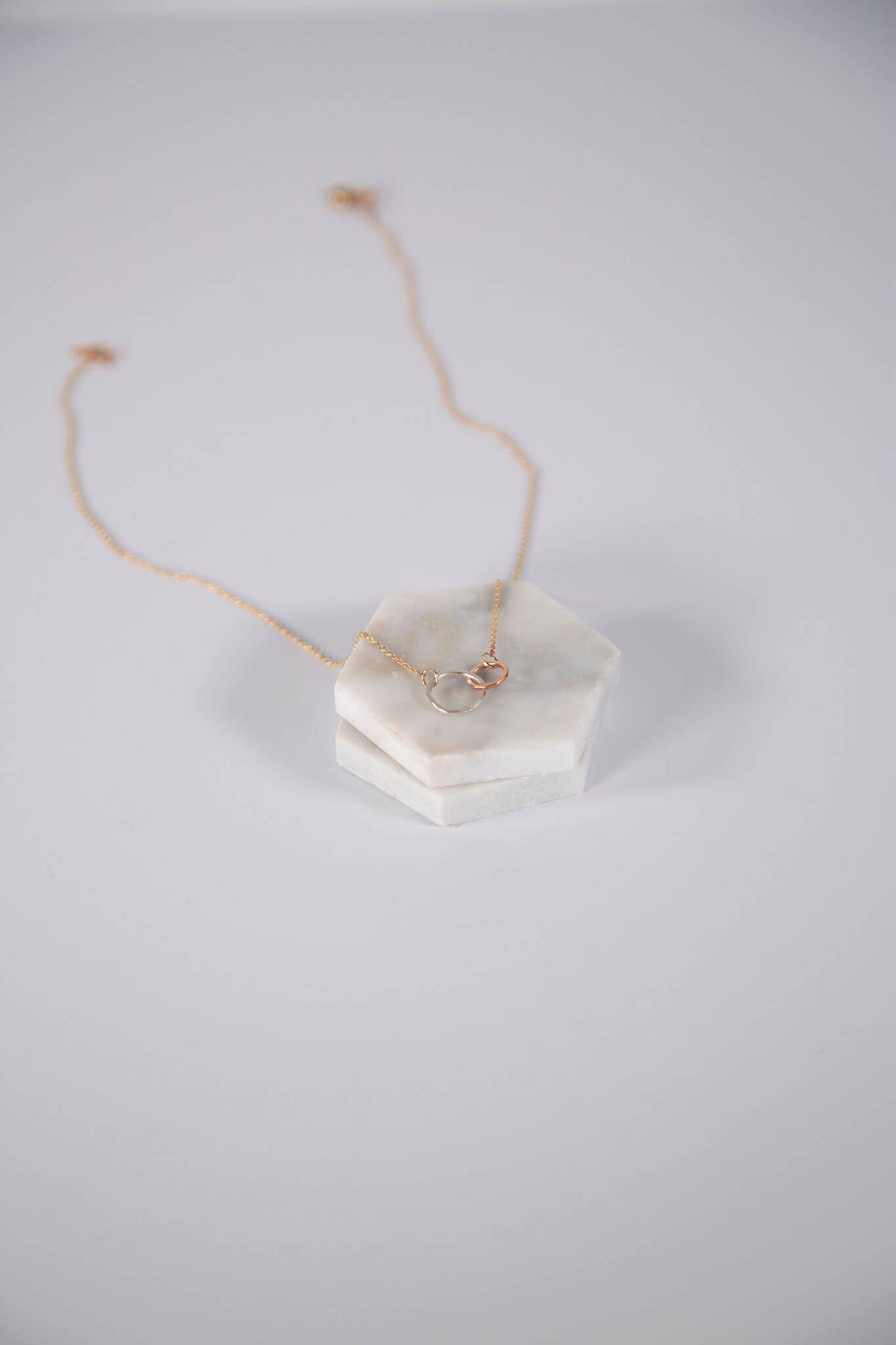 Tiny Unity Necklace - Gold
