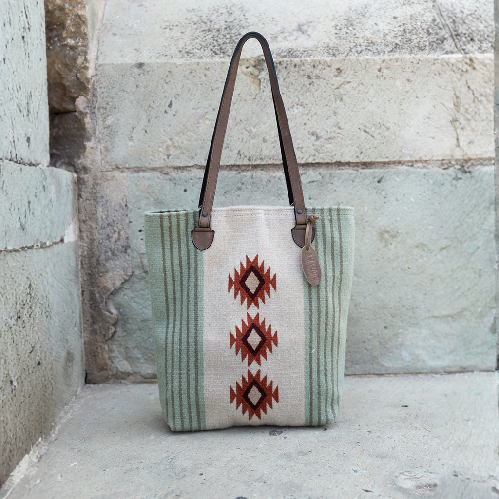 Primavera Wool Bucket Tote