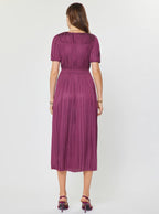 Pleated V-neck Short Sleeve Midi Dress