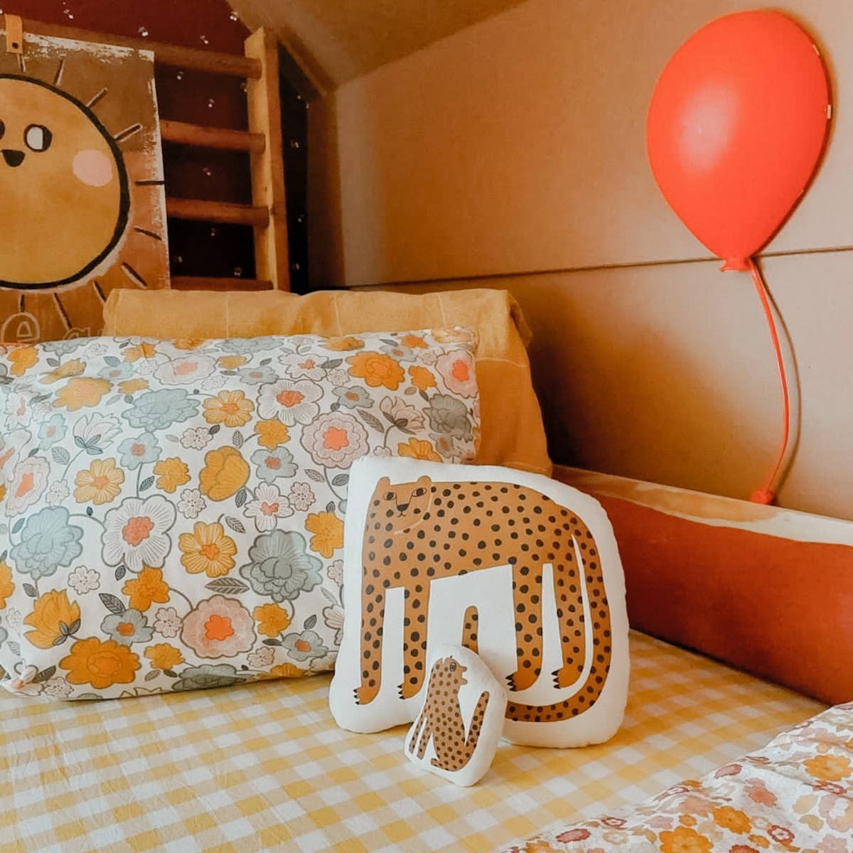 Mama Cheetah and Cub Canvas Pillow Set