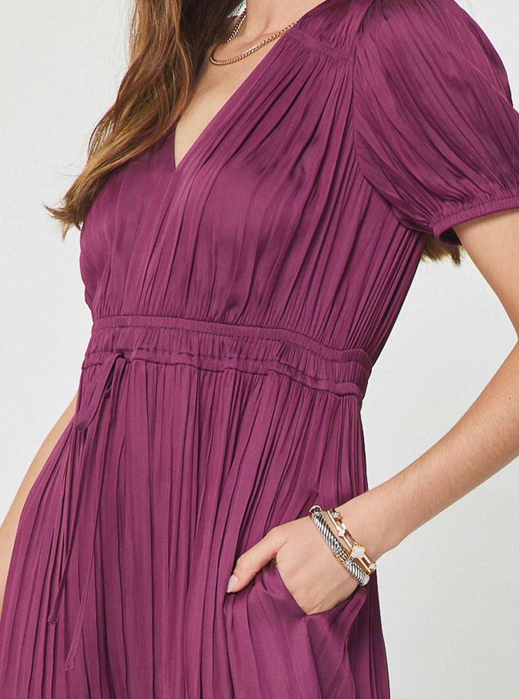 Pleated V-neck Short Sleeve Midi Dress