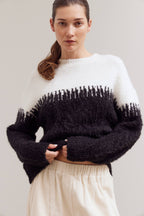 YARN MIXED BLOCK SWEATER TOP