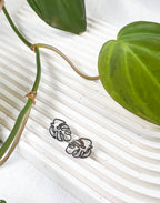 Hollow Leaf Stud
