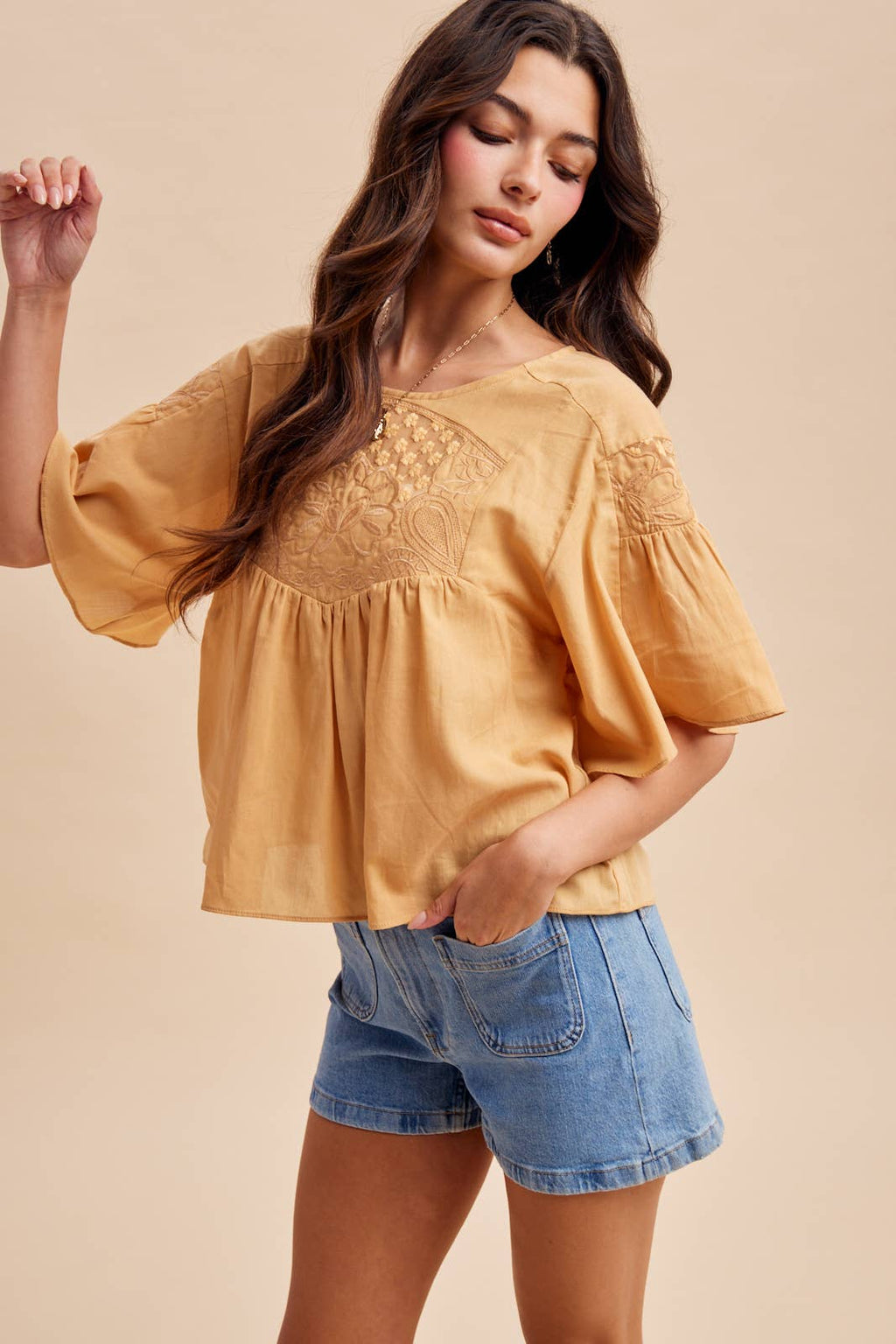 COTTON EMBROIDERED FLUTTER SLEEVE TOP