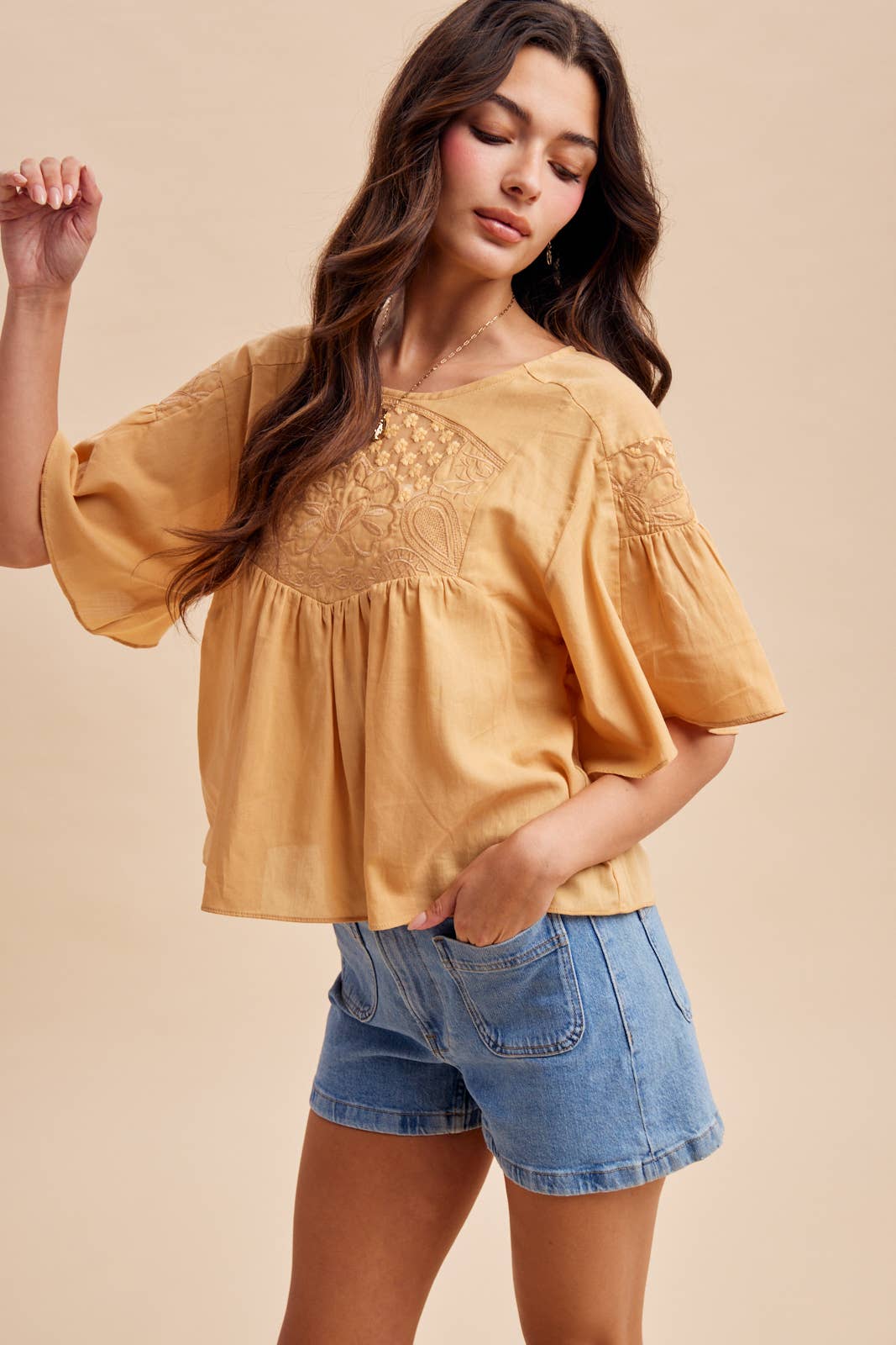 COTTON EMBROIDERED FLUTTER SLEEVE TOP