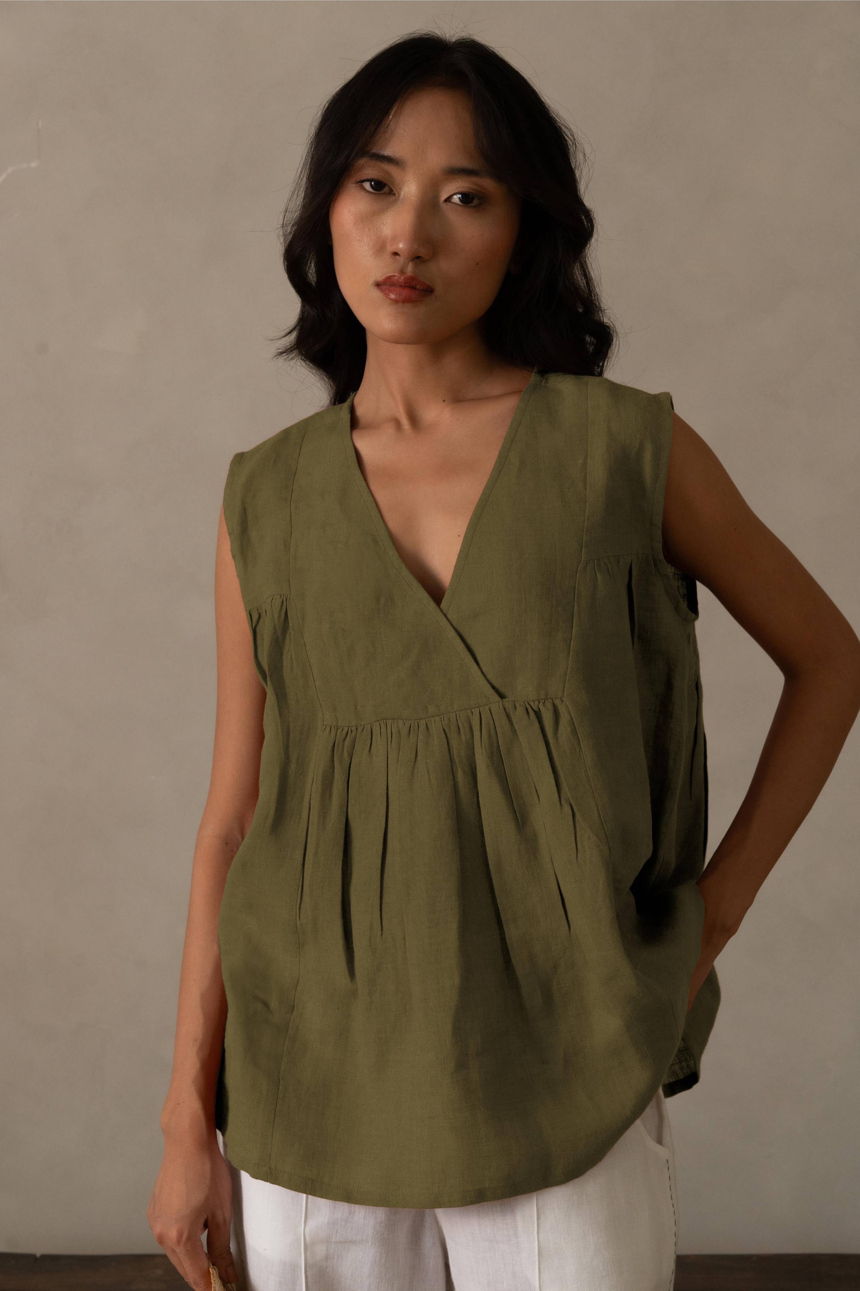 Linen Noir Top