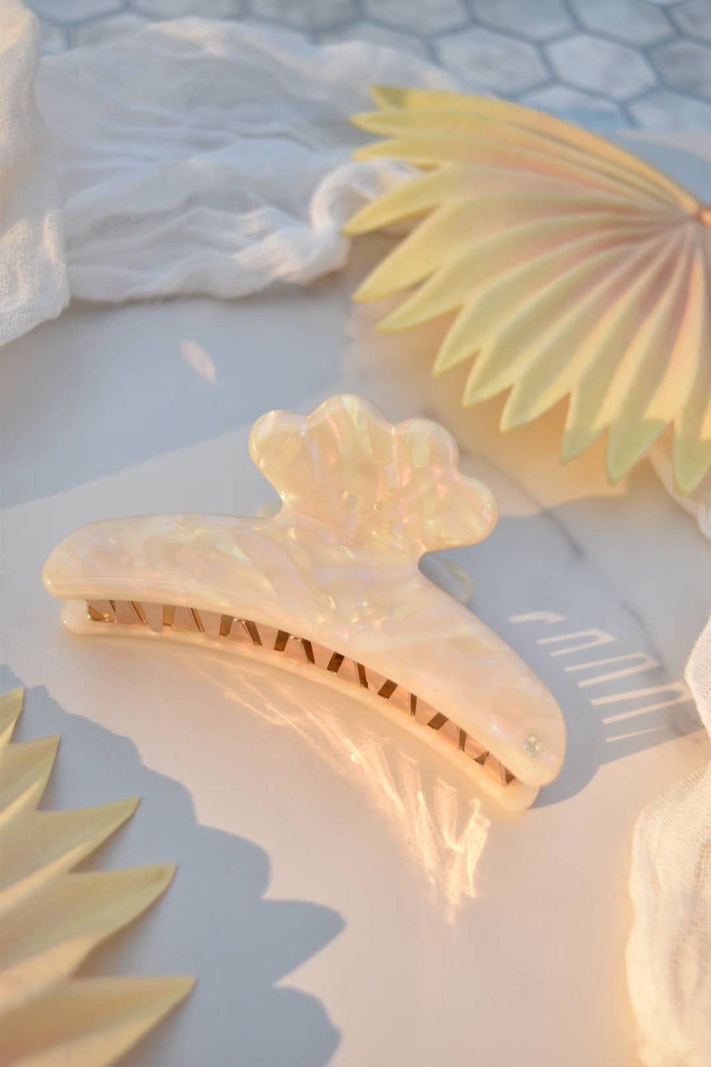 French Swan Claw in Opal | Opaline Acetate Claw
