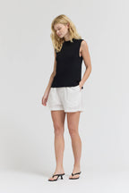 BACK SLIT SLEEVELESS TANK TOP