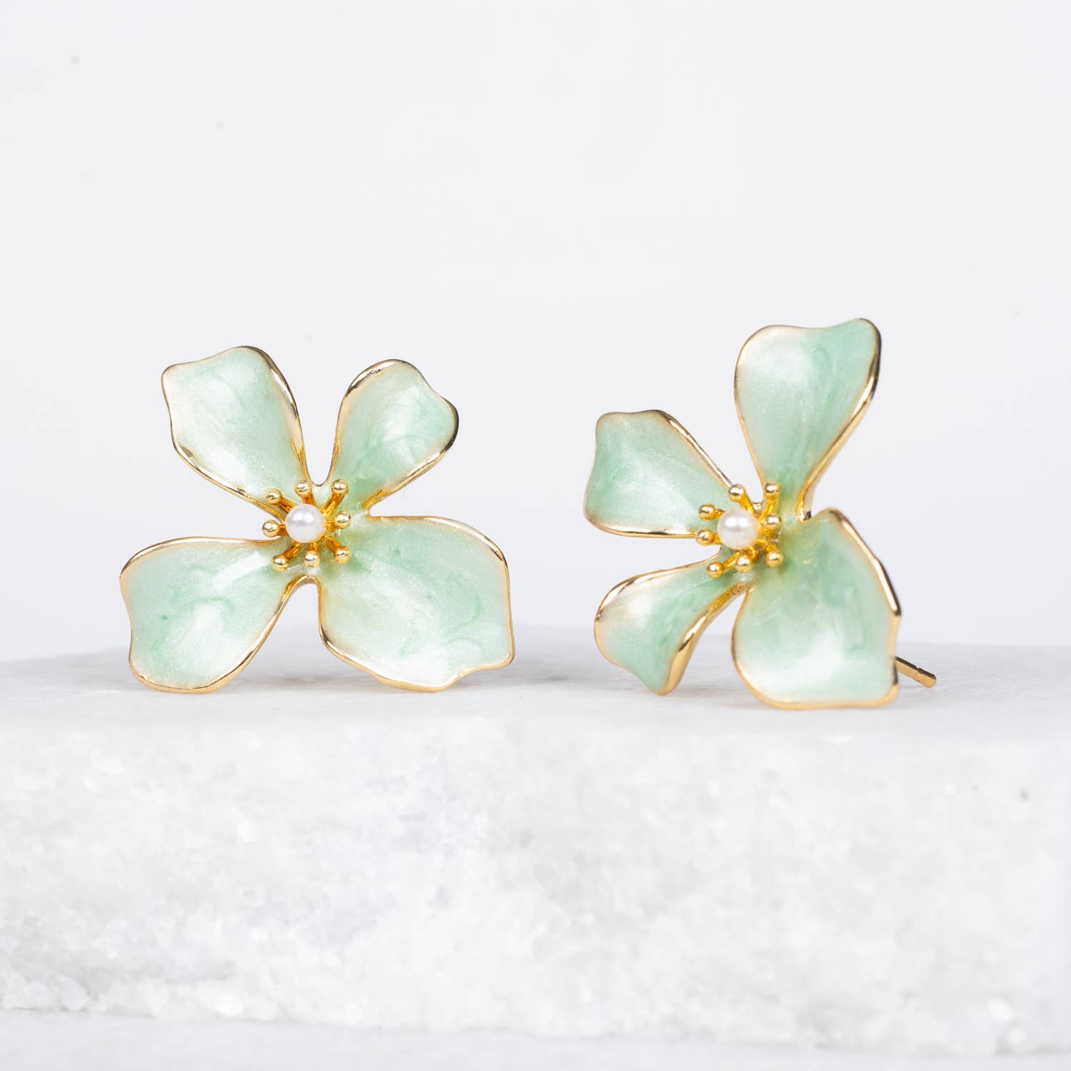 Hope in Bloom Flower Earrings - Mint